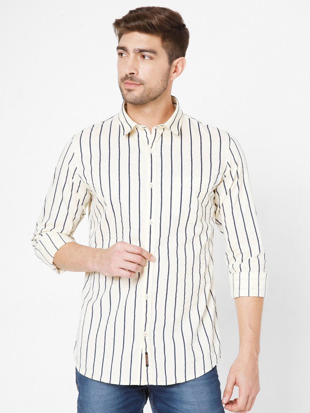 

SPYKAR Men Beige Slim Fit Striped Casual Shirt