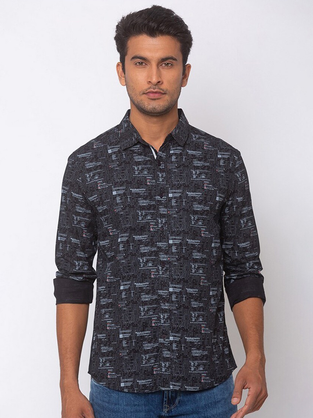 

SPYKAR Men Black Slim Fit Printed Casual Shirt
