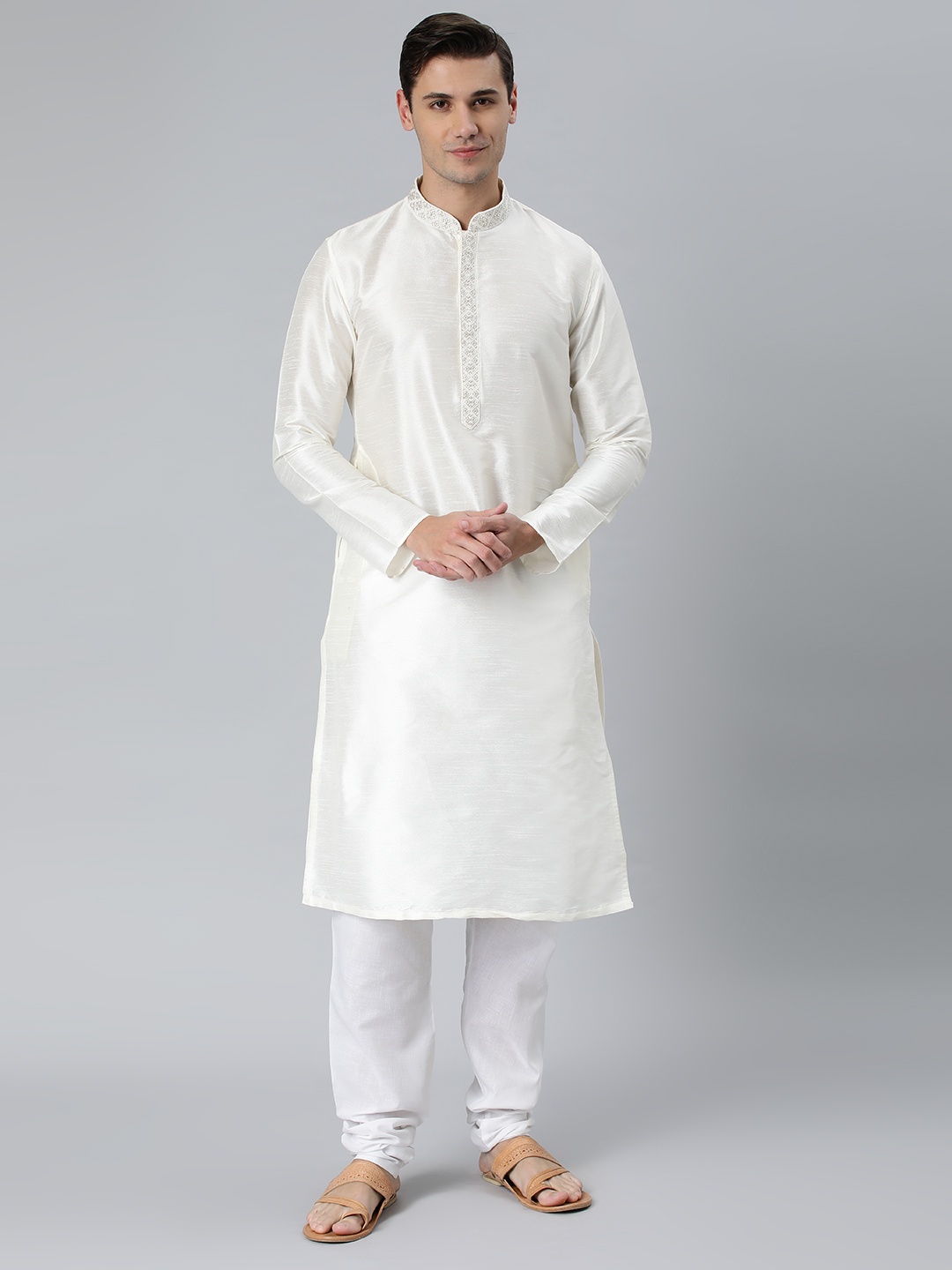 

Manthan Off White Solid Dupion Art Silk Kurta
