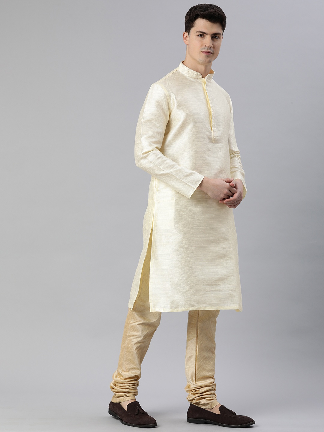 

Manthan Men Solid Thread Work Kurta, Cream