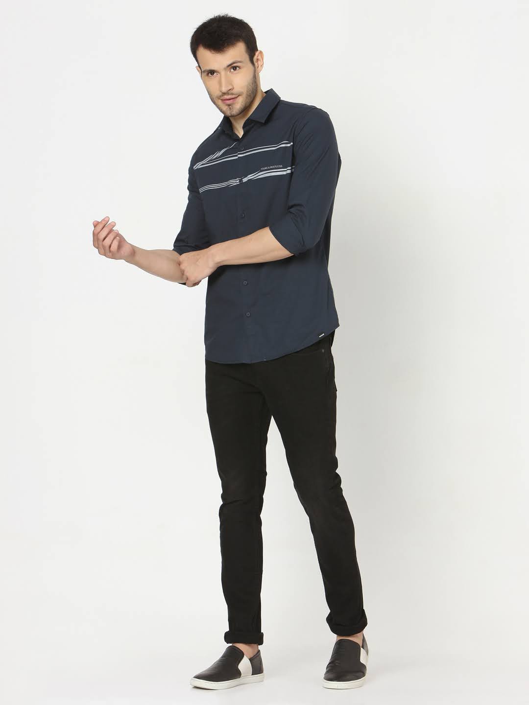 

SPYKAR Men Blue Slim Fit Printed Casual Cotton Shirt