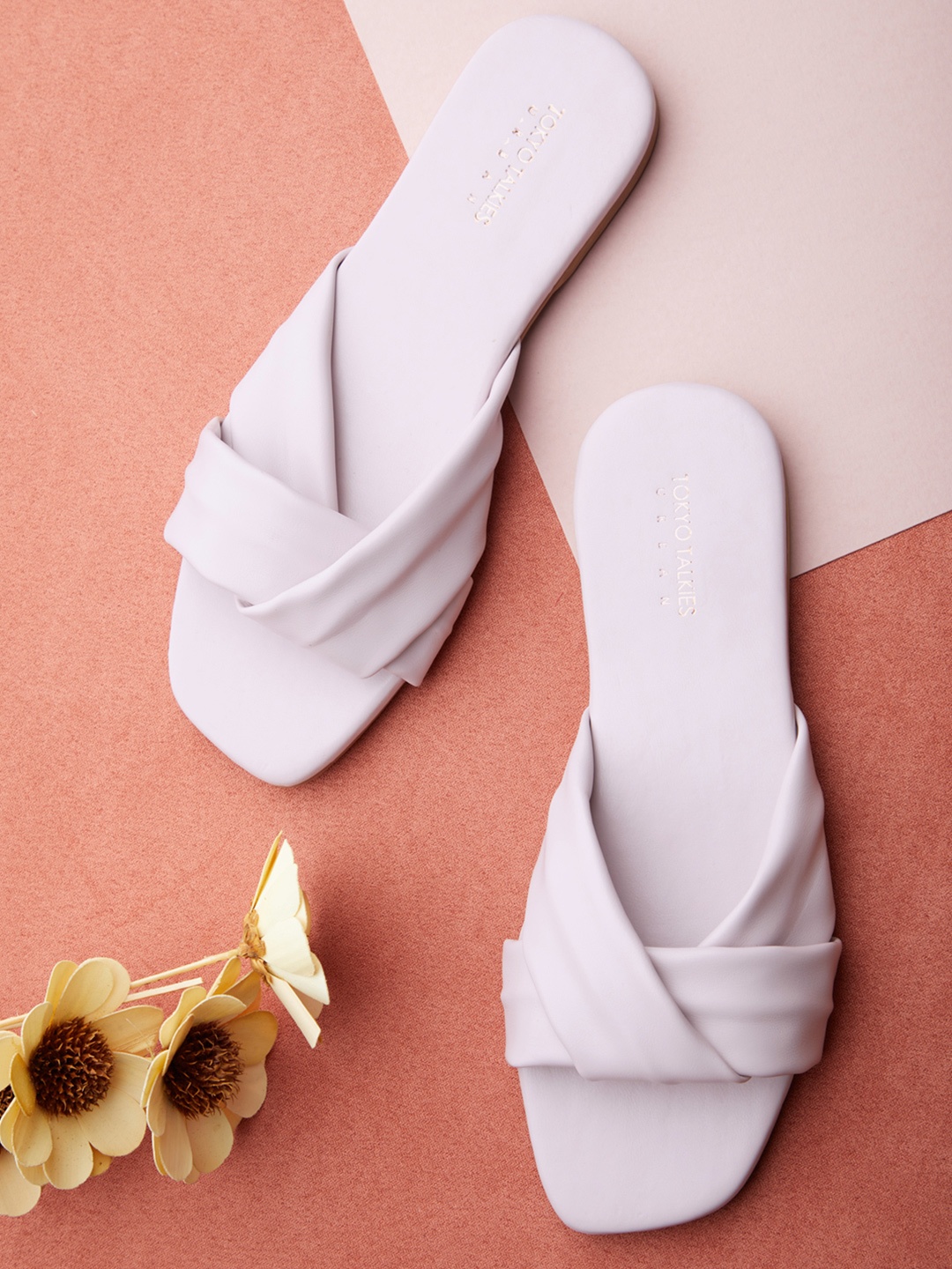 

Tokyo Talkies Women Lavender Open Toe Flats