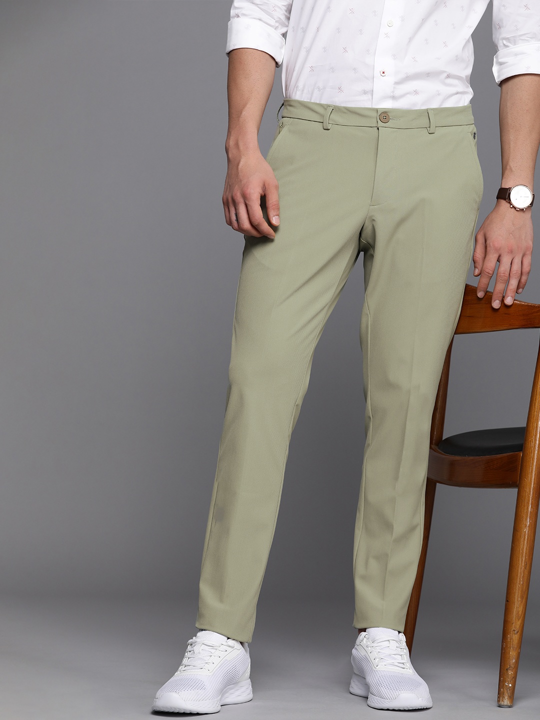 

Louis Philippe Ath Work Men Comfy Tapered Fit Low-Rise Trousers, Olive