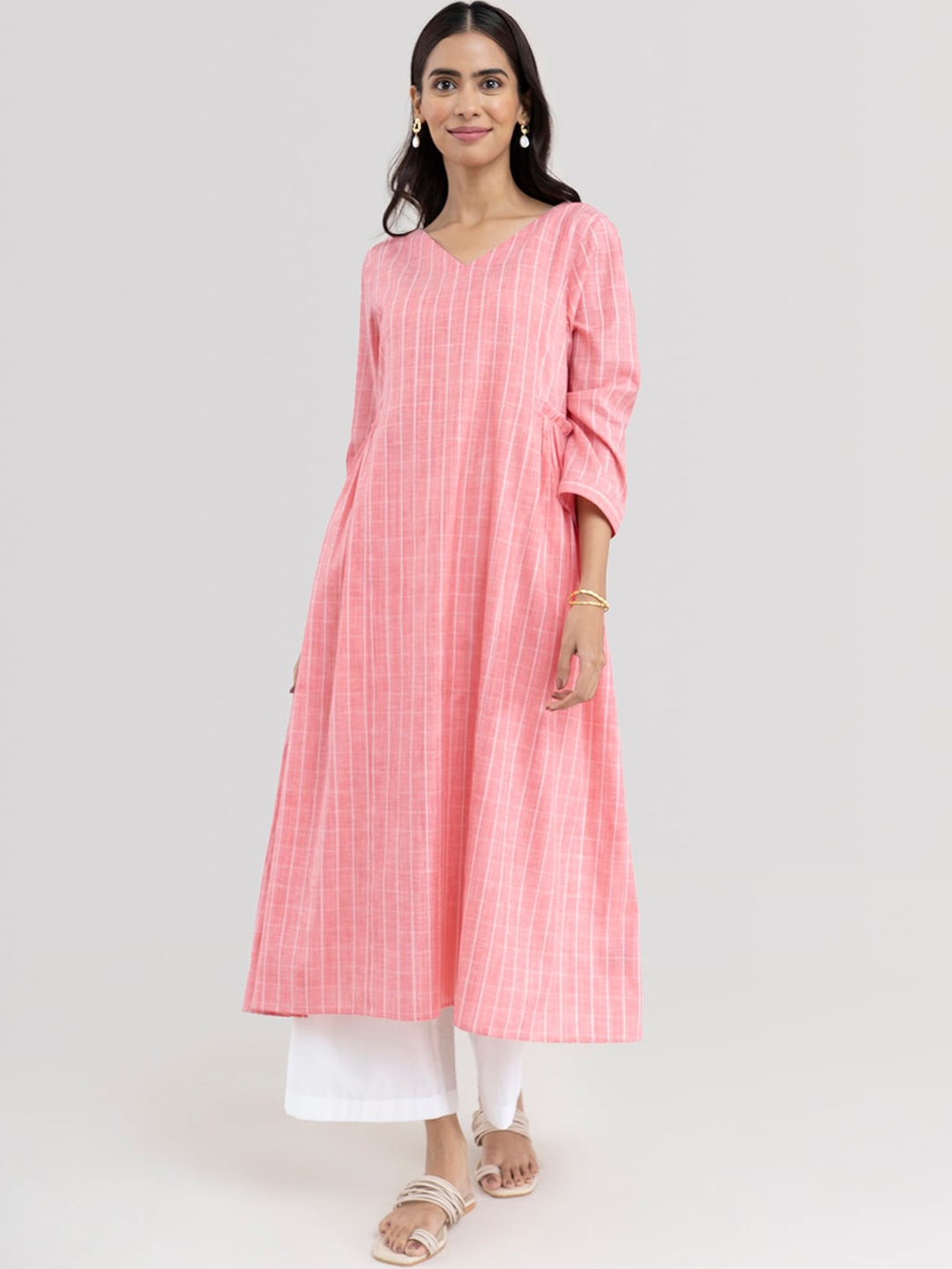

Pink Fort Women Striped Pure Cotton Kurta with Palazzo Set