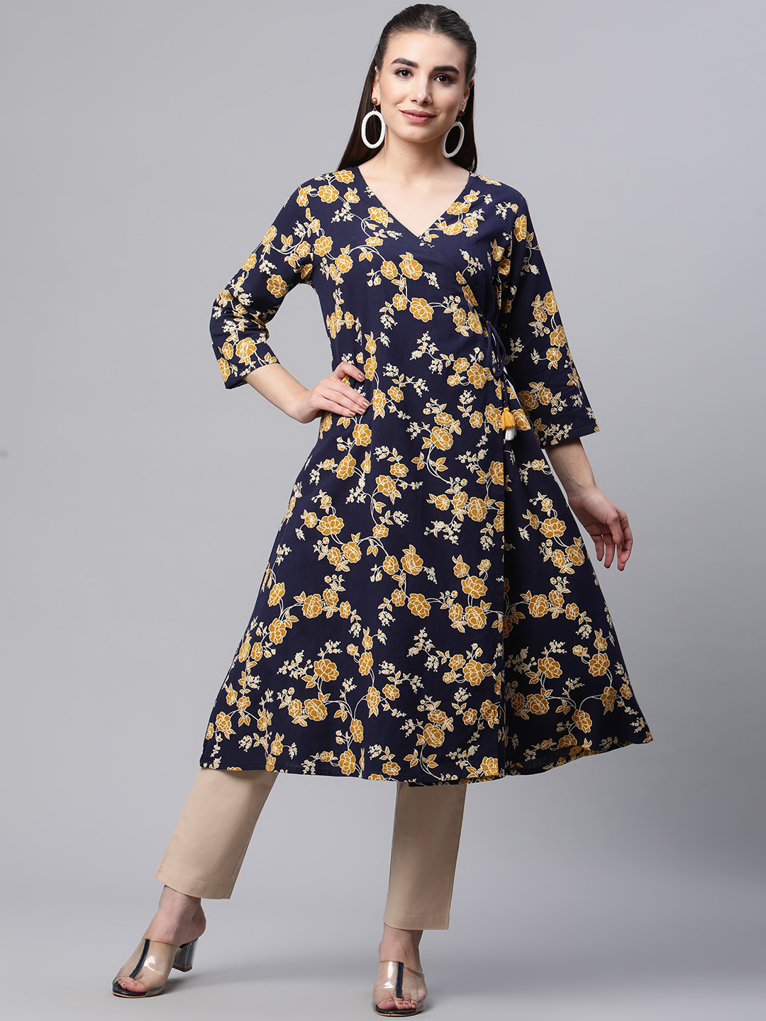 

Ramas Women Navy Blue & Mustard Yellow Floral Printed Kurta