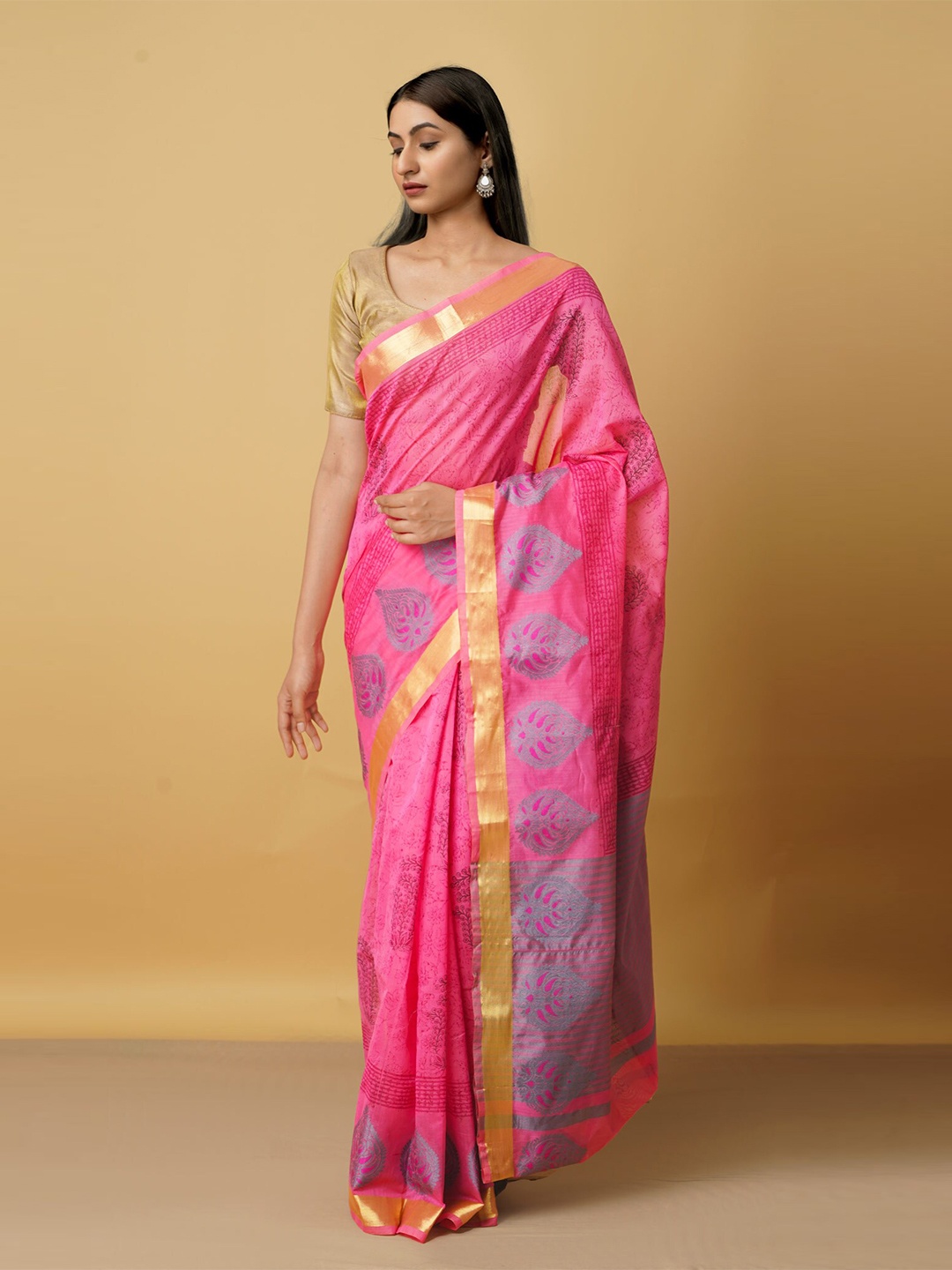 

Unnati Silks Pink & Gold-Toned Floral Zari Silk Cotton Block Print Saree
