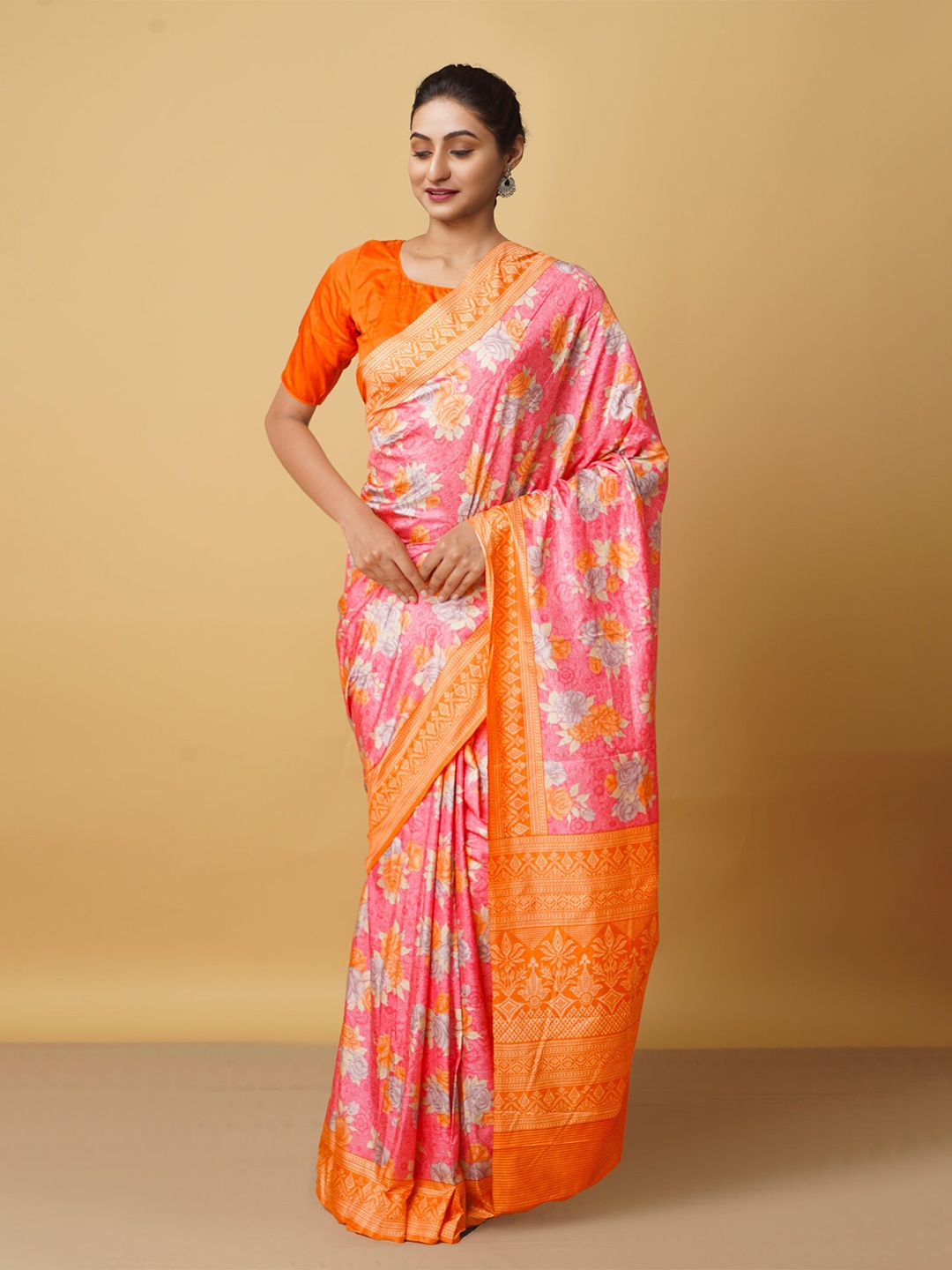 

Unnati Silks Pink & White Floral Art Silk Block Print Saree
