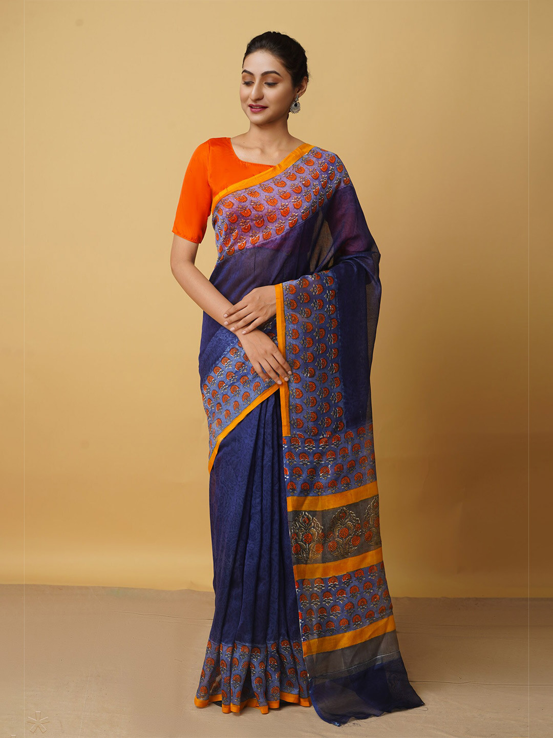 

Unnati Silks Navy Blue & Pink Floral Pure Cotton Chanderi Saree