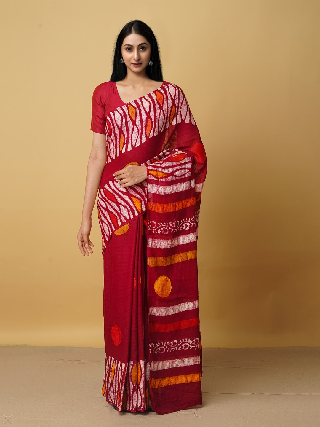

Unnati Silks Red & White Batik Organza Saree