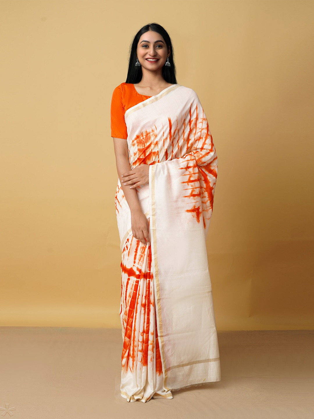 

Unnati Silks Cream-Coloured & Orange Tie and Dye Zari Silk Cotton Chanderi Saree