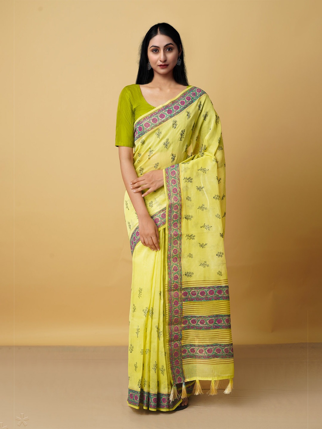 

Unnati Silks Yellow & Black Woven Design Pure Cotton Venkatgiri Saree