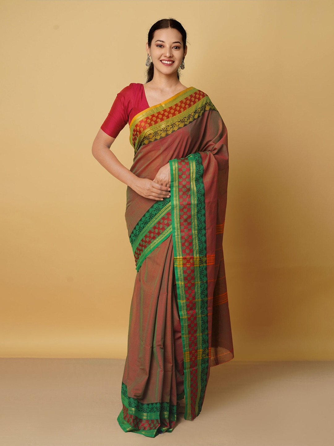 

Unnati Silks Red & Green Woven Design Zari Pure Cotton Mangalagiri Saree