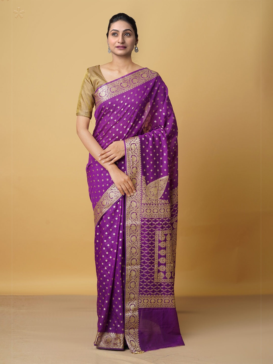 

Unnati Silks Purple & Gold-Toned Woven Design Zari Pure Silk Banarasi Saree