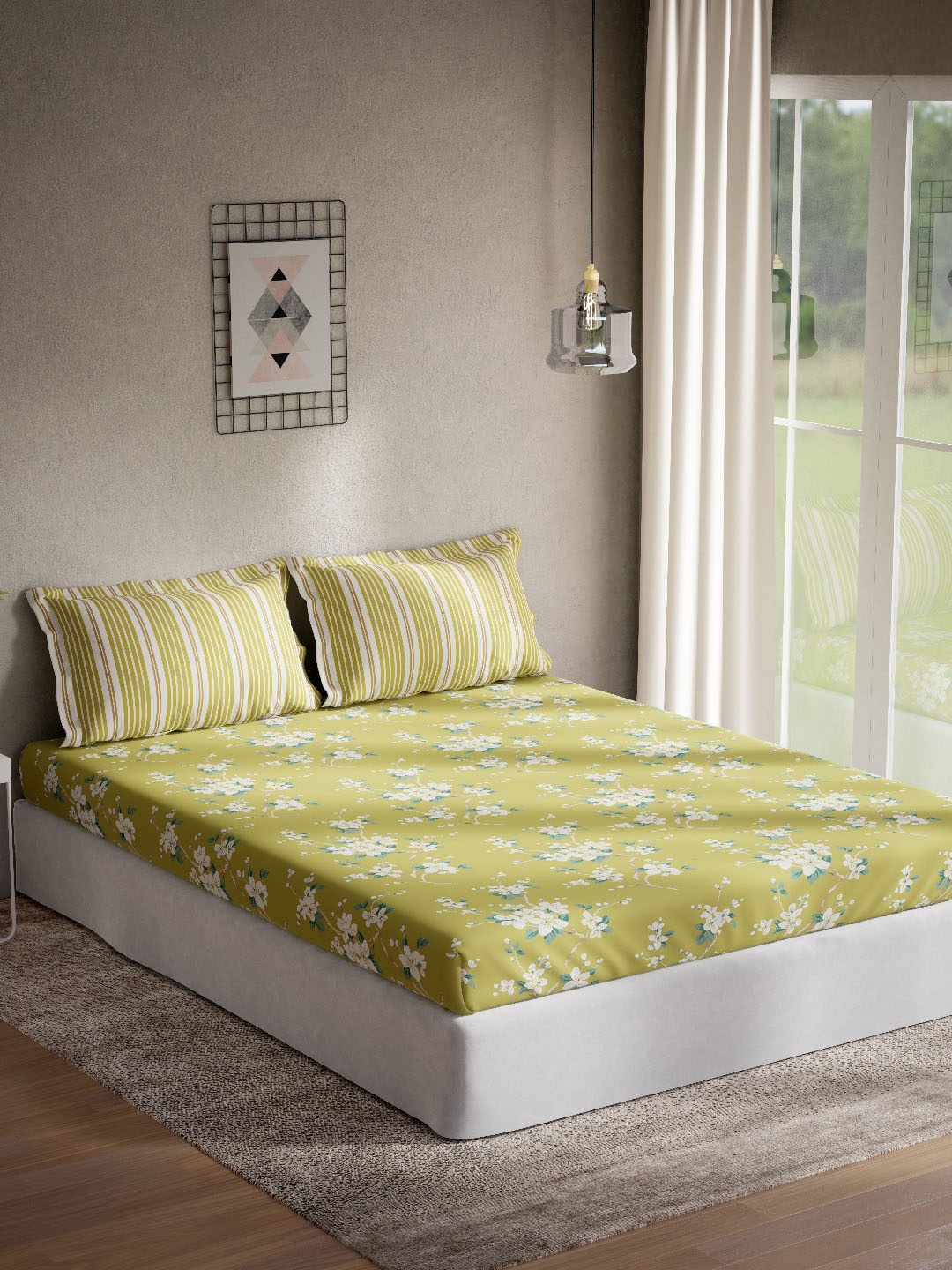 

DDecor Green & White Floral 144 TC King Bedsheet with 2 Pillow Covers