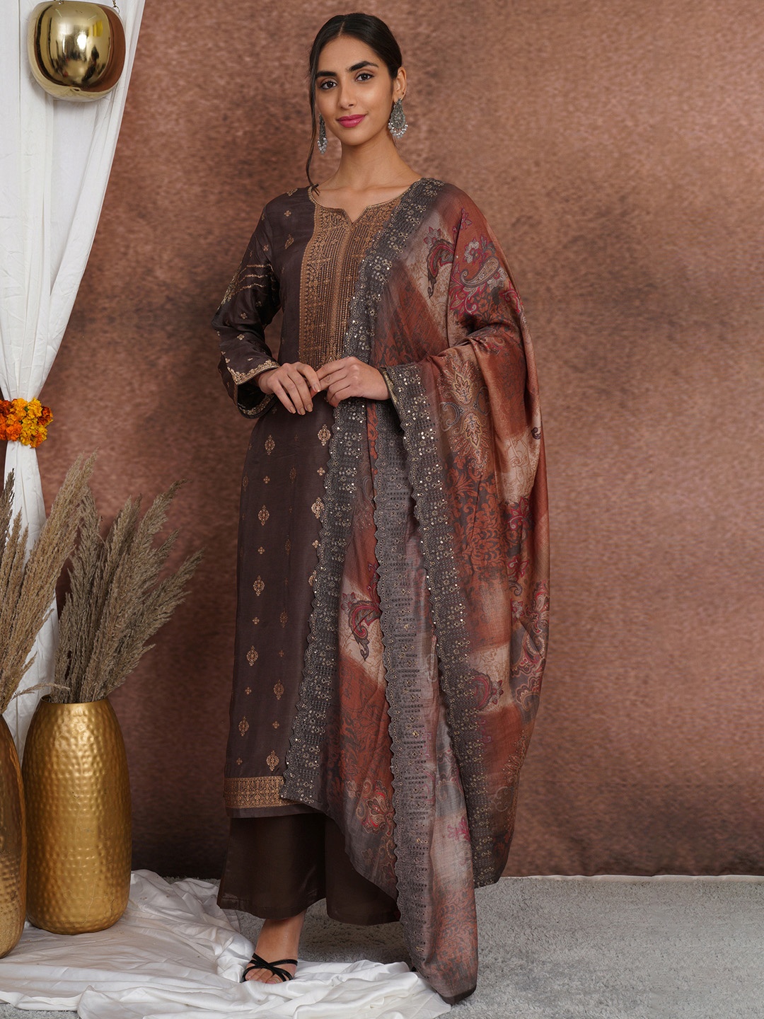 

Stylee LIFESTYLE Brown & Gold-Toned Pure Silk Unstitched Dress Material