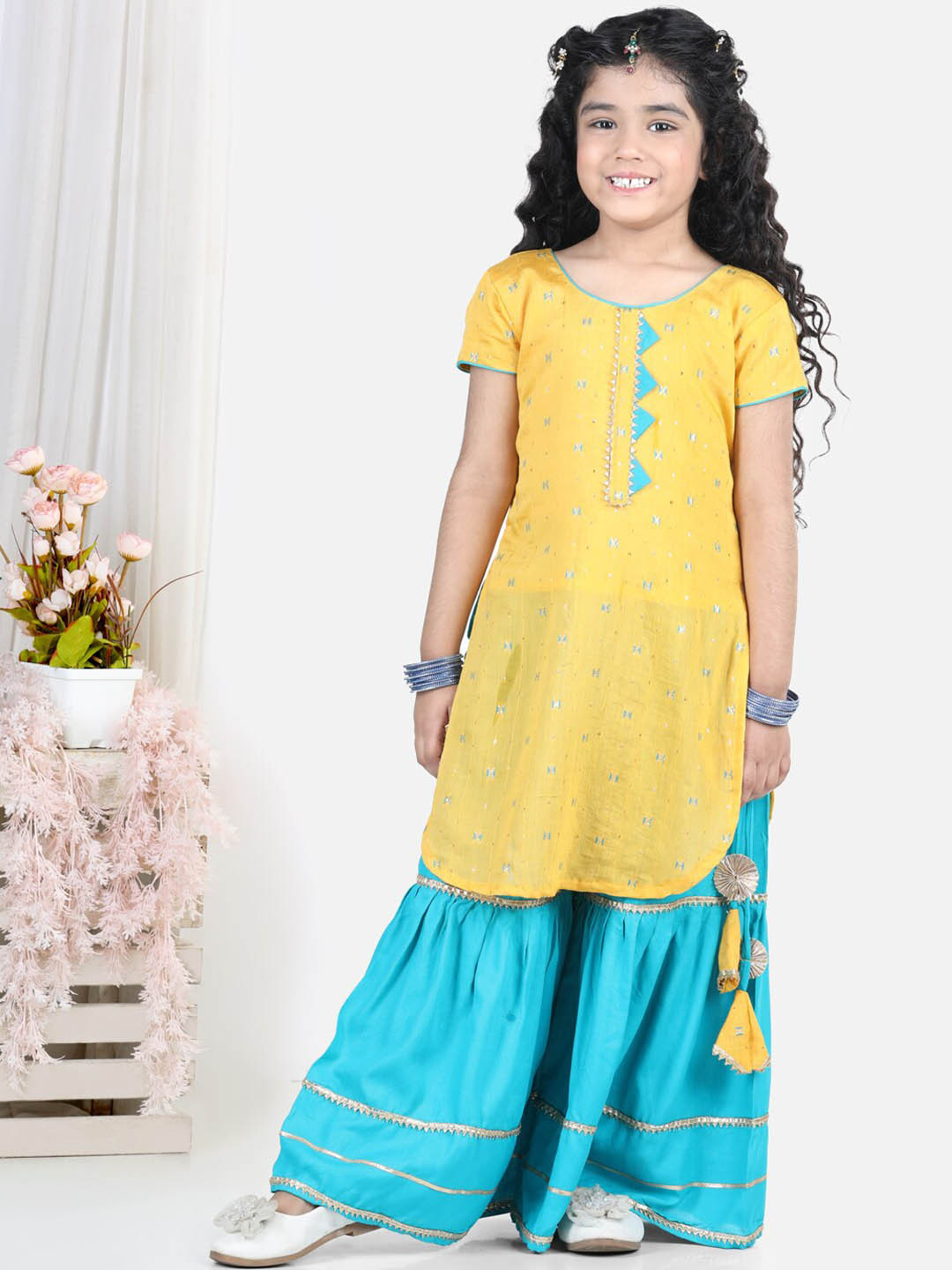 

Kinder Kids Girls Ethnic Motifs Gotta Patti Kurta with Sharara, Yellow