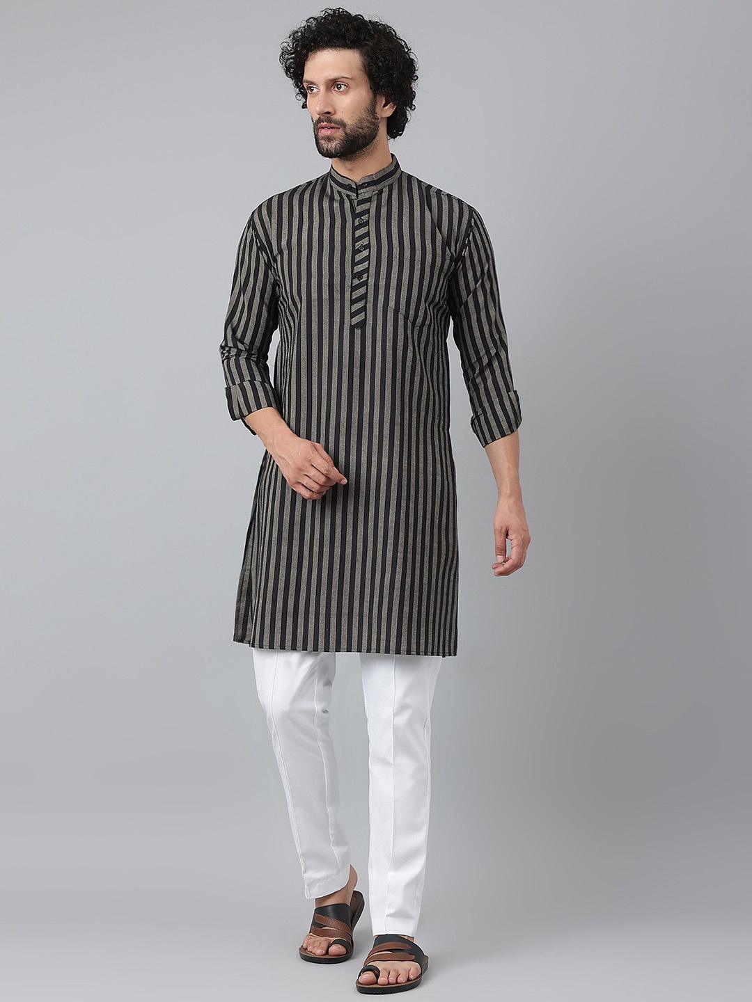 

RIAG Men Striped Kurta with Pyjama, Black