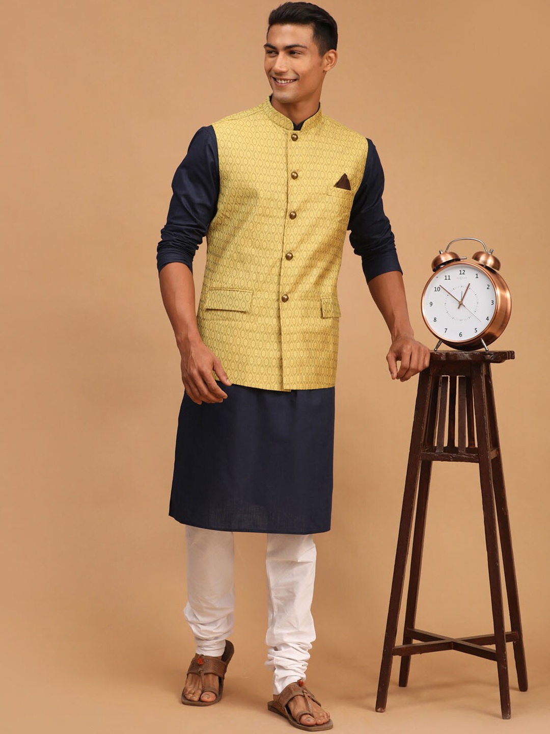 

Vastramay Men Silk Blend Nehru Jacket with Kurta with Pyjama Set, Navy blue