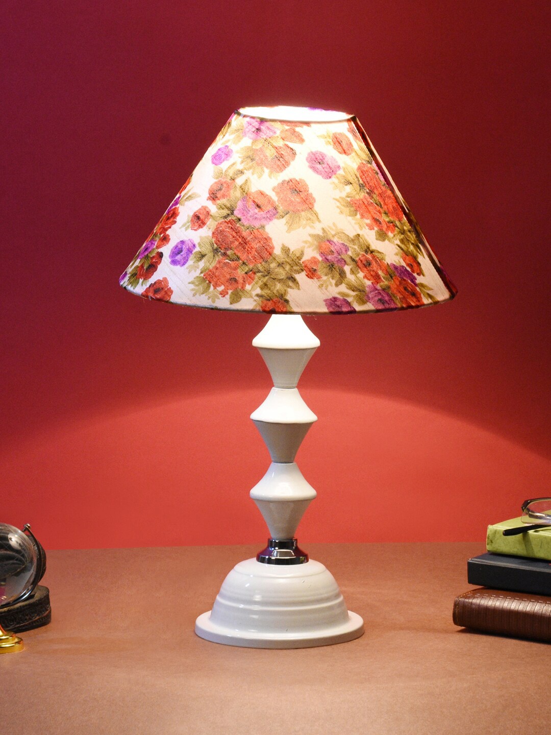 

foziq White & Green Printed Frustum Shape Floral Metal Table Lamps