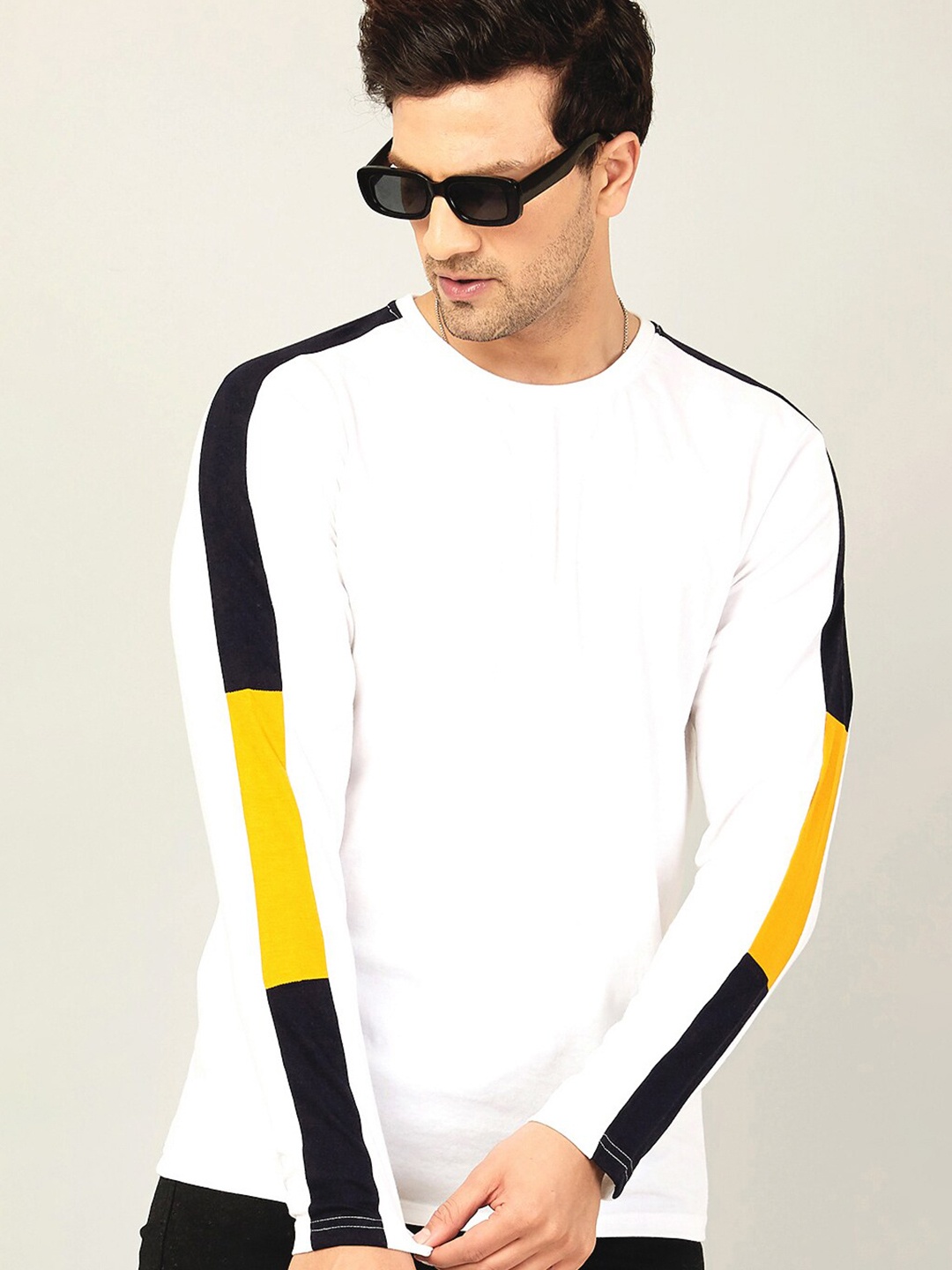 

GESPO Men White & Black Full Sleeve T-Shirt