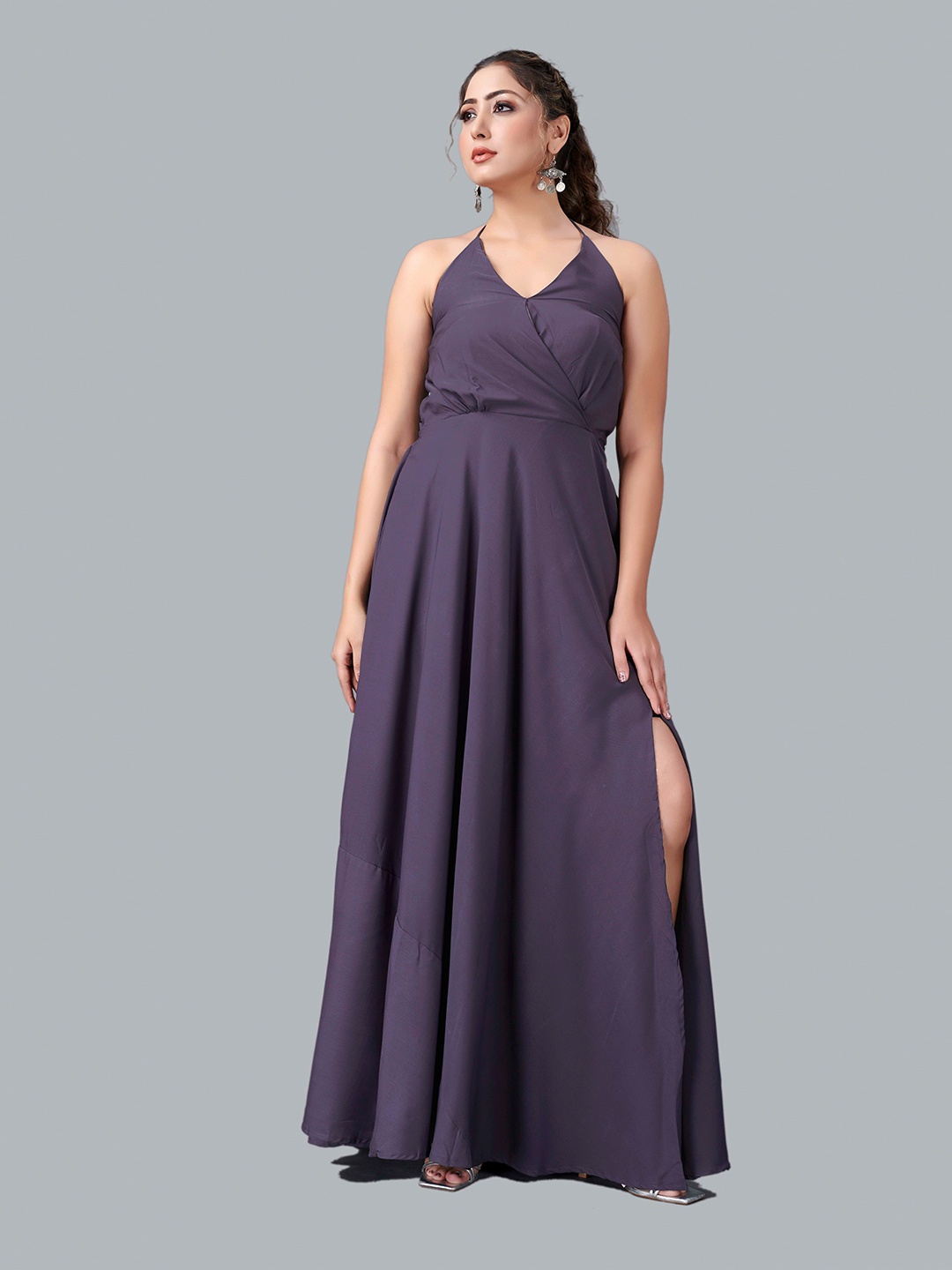 

Fashion FRICKS Grey Solid Crepe Maxi Gown