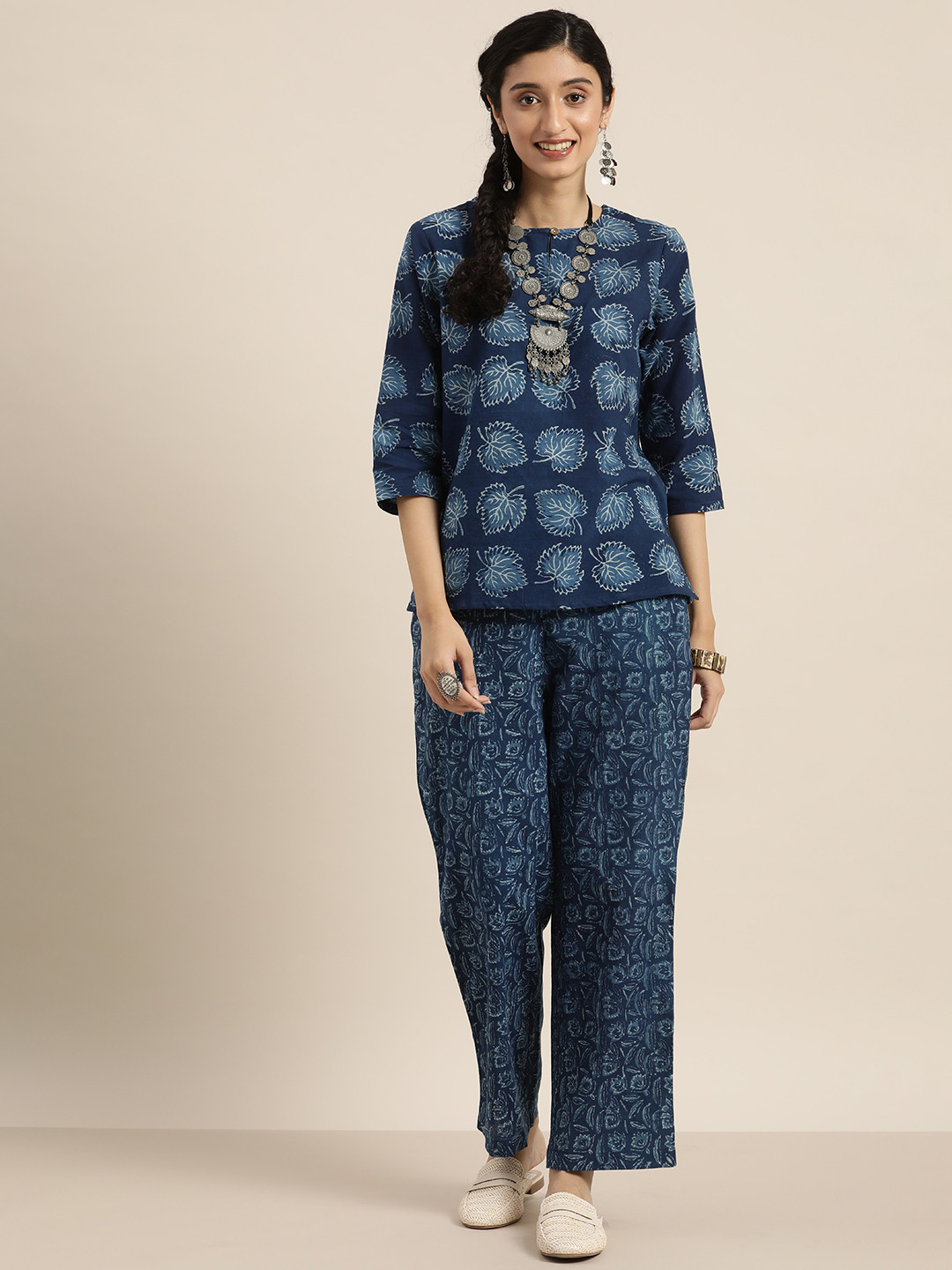 

Taavi Women Indigo Hand Block Floral Printed Pure Cotton Top with Trousers, Blue