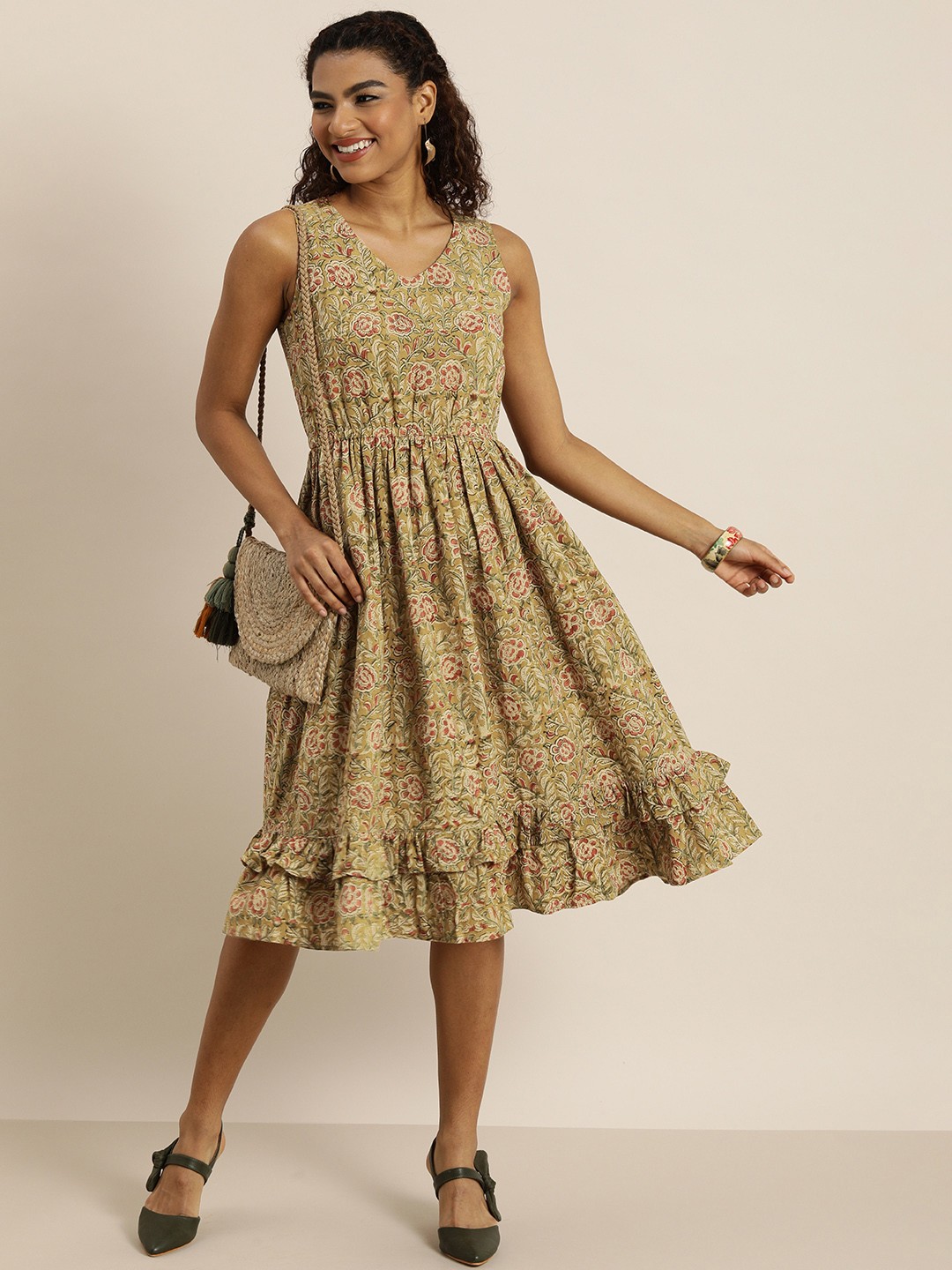 

Taavi Kalamkari Printed Pure Cotton Ethnic Empire Ethnic Dress, Mustard