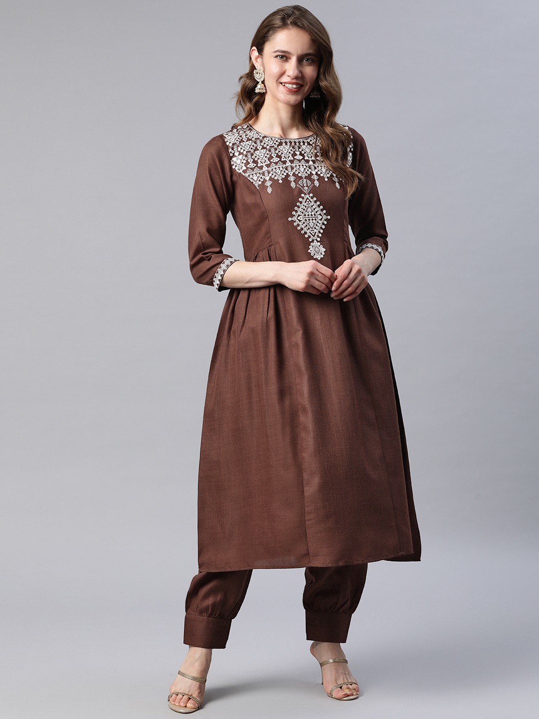 

Cottinfab Women Brown & White Ethnic Yoke Design Pleated Pure Cotton Kurta with Salwar