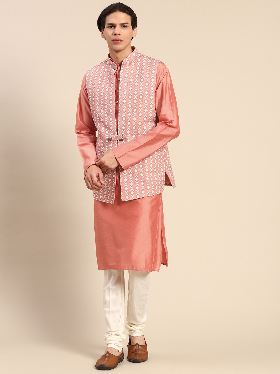 

KISAH Men Peach-Coloured Thread Work Kurta with Churidar & Nehru Jacket