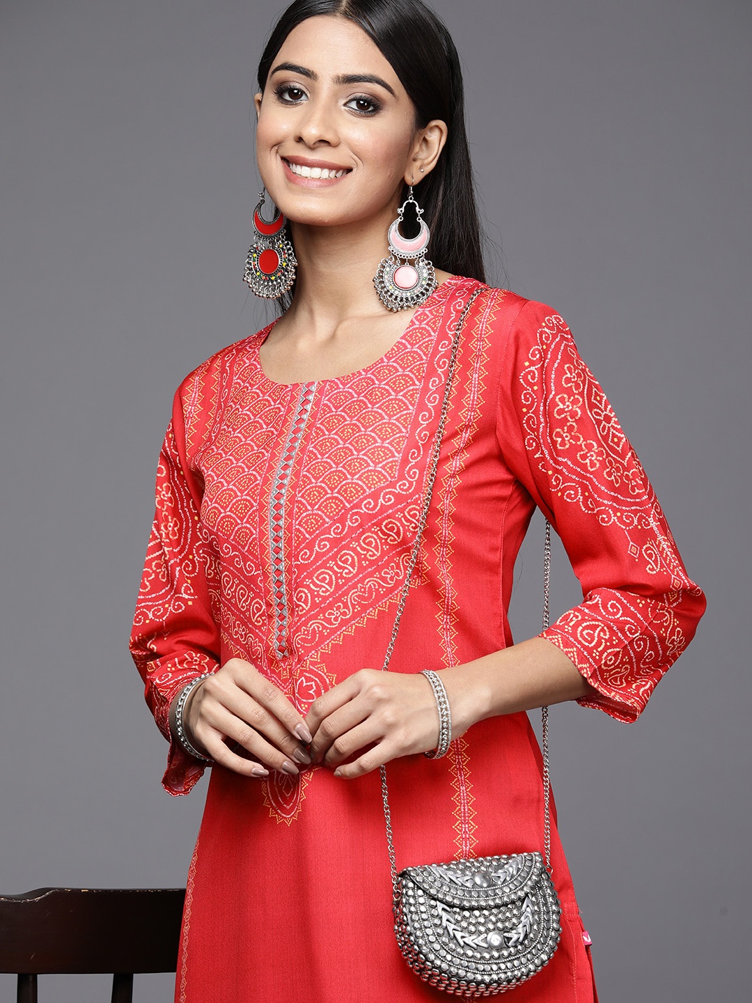 

Varanga Women Red & White Ethnic Motifs Printed Kurta