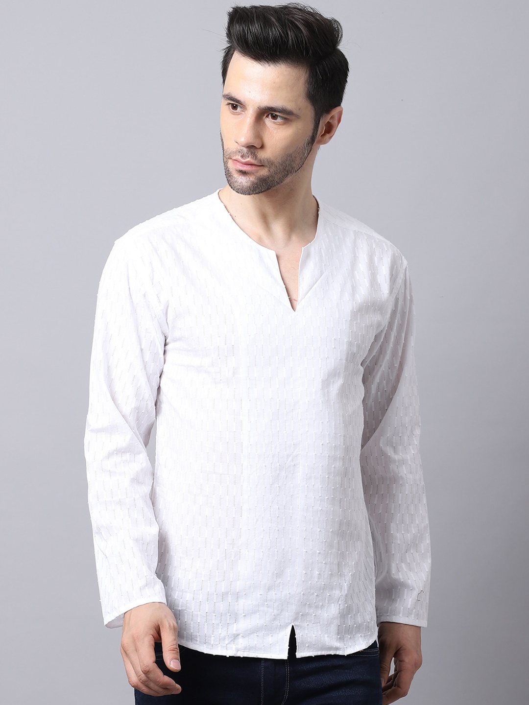 

even Men White Geometric Keyhole Neck Pure Cotton Kurta