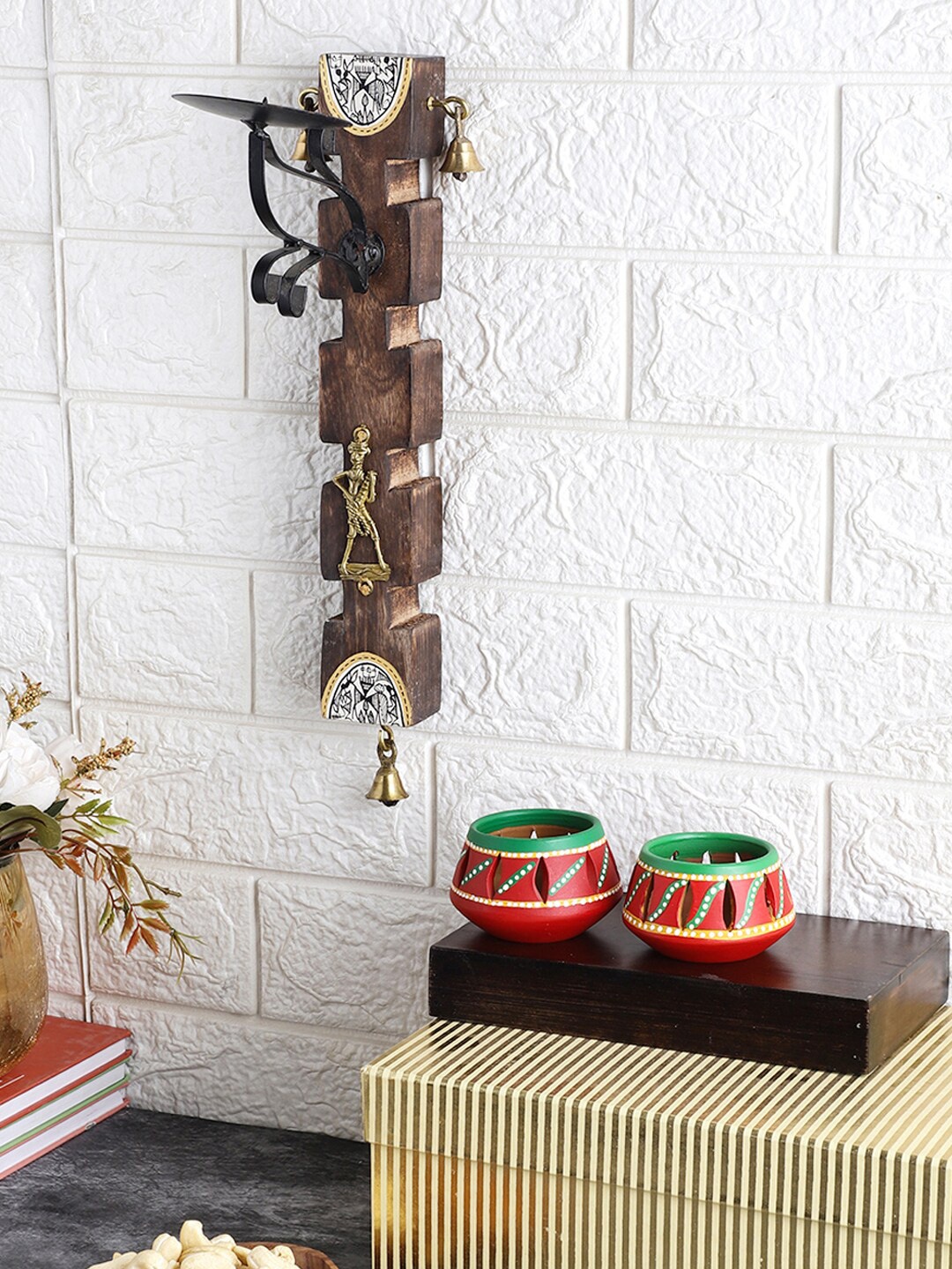 

VarEesha Upahaar Candle Holder Gift Sets, Brown