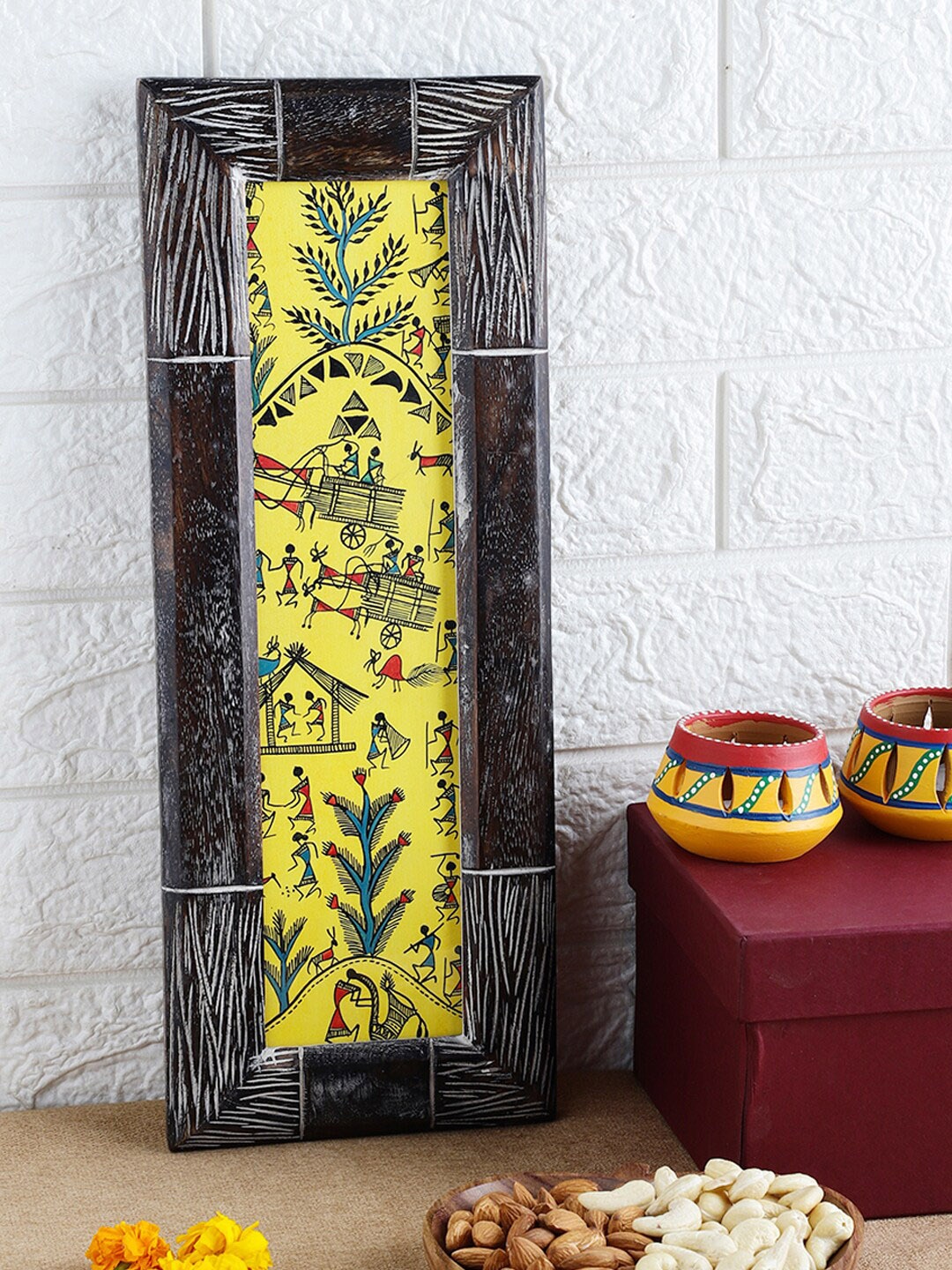 

VarEesha Upahaar Home Gift Sets, Yellow