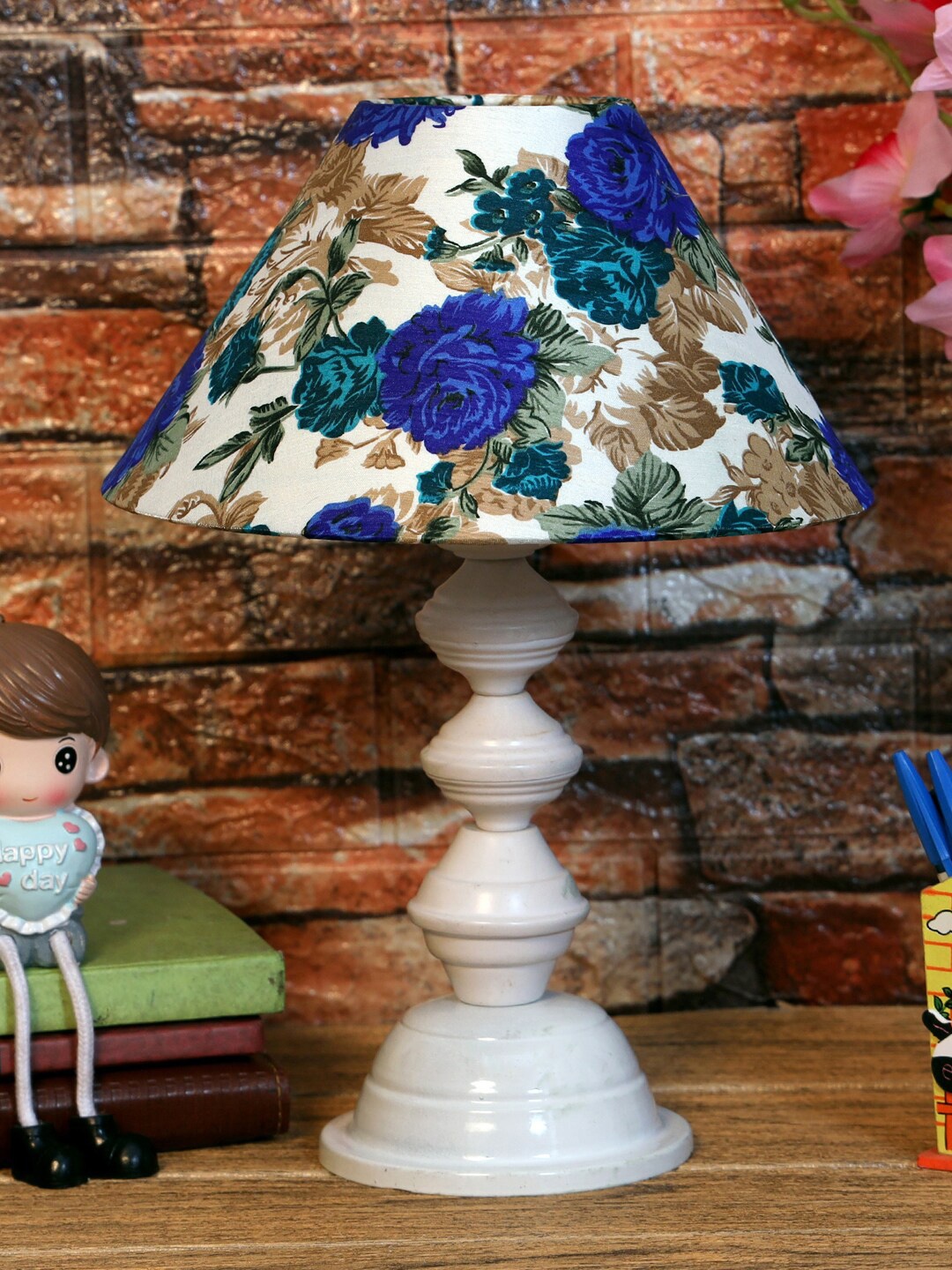 

foziq White & Blue Printed Metal Table Lamp