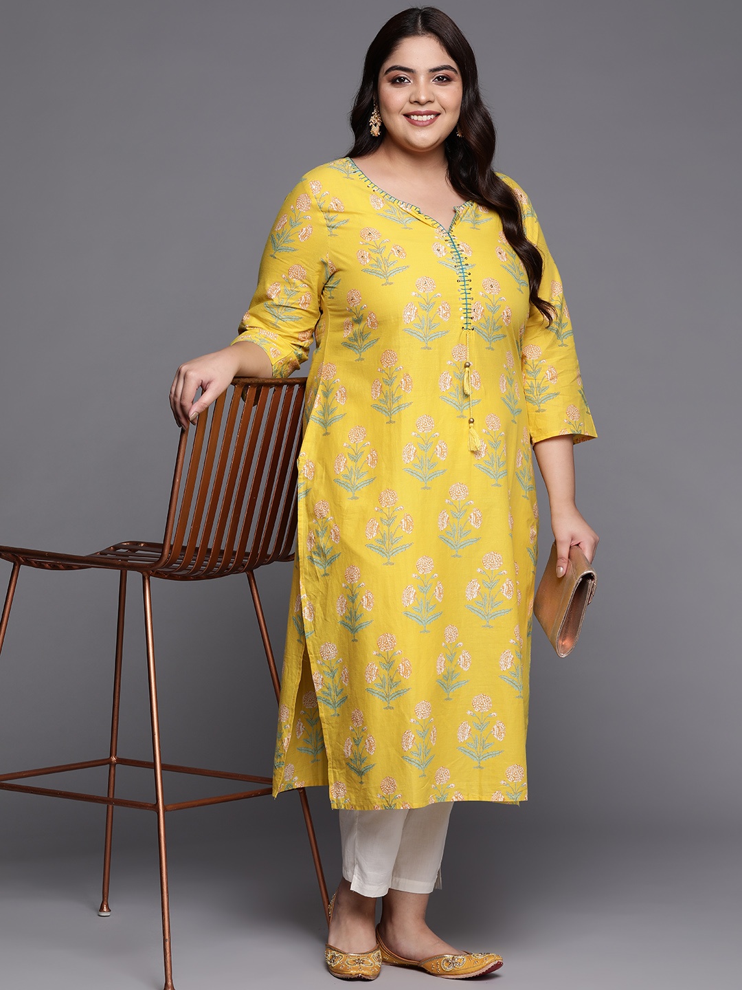 

Varanga Women Plus Size Ethnic Motifs Printed Kurta, Yellow