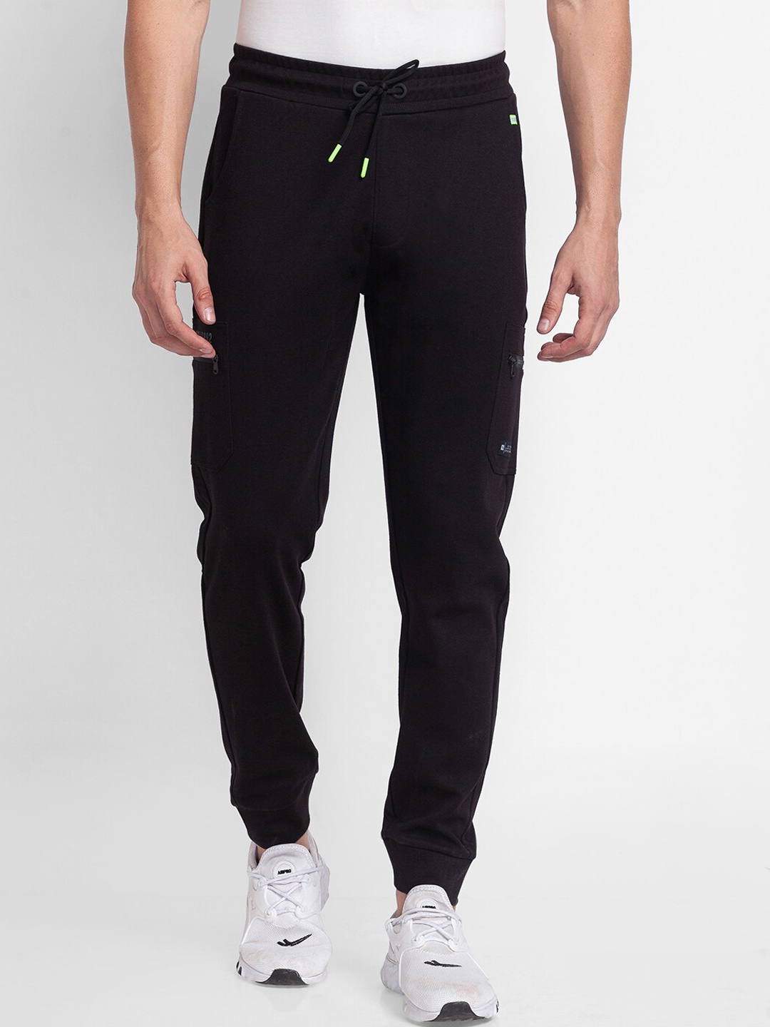 

SPYKAR Men Black Solid Slim-Fit Jogger