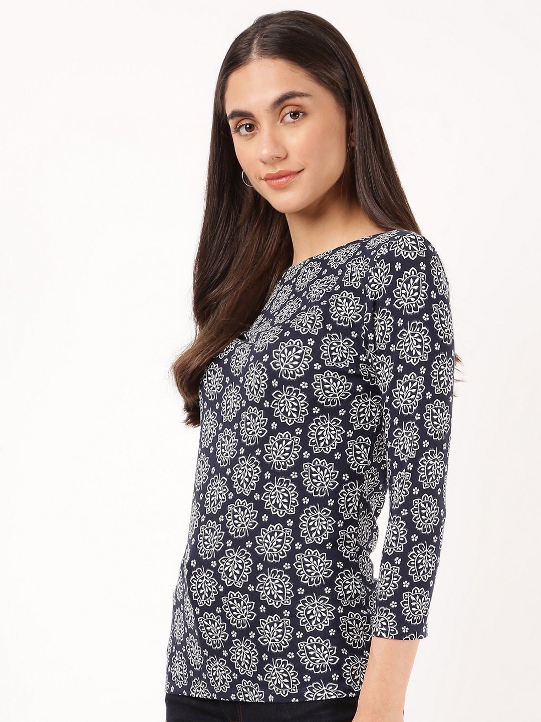 

Marks & Spencer Women Navy Blue & White Floral Printed Boat Neck T-shirt