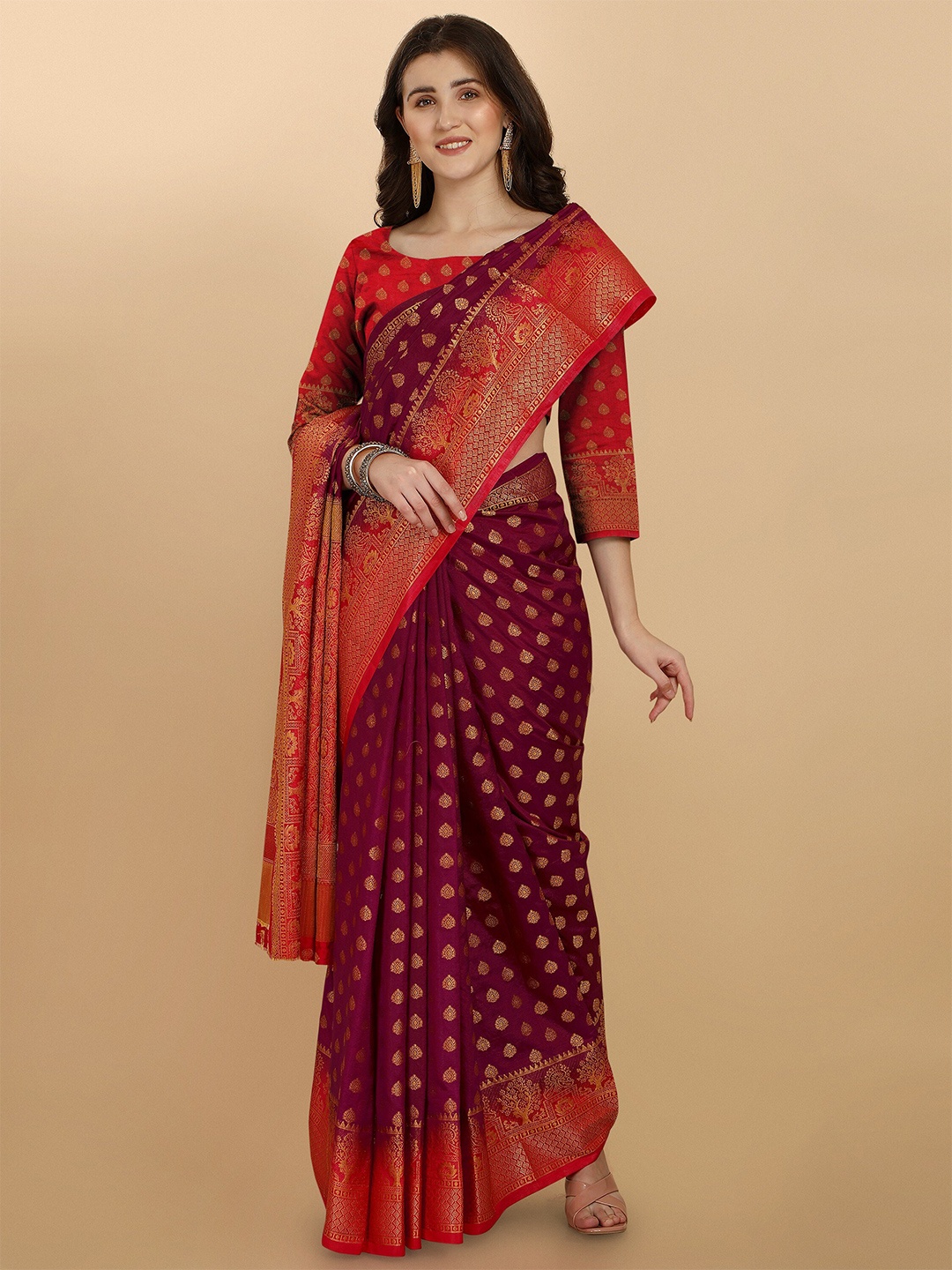 

TEREZA Magenta & Gold-Toned Ethnic Motifs Zari Pure Silk Banarasi Saree