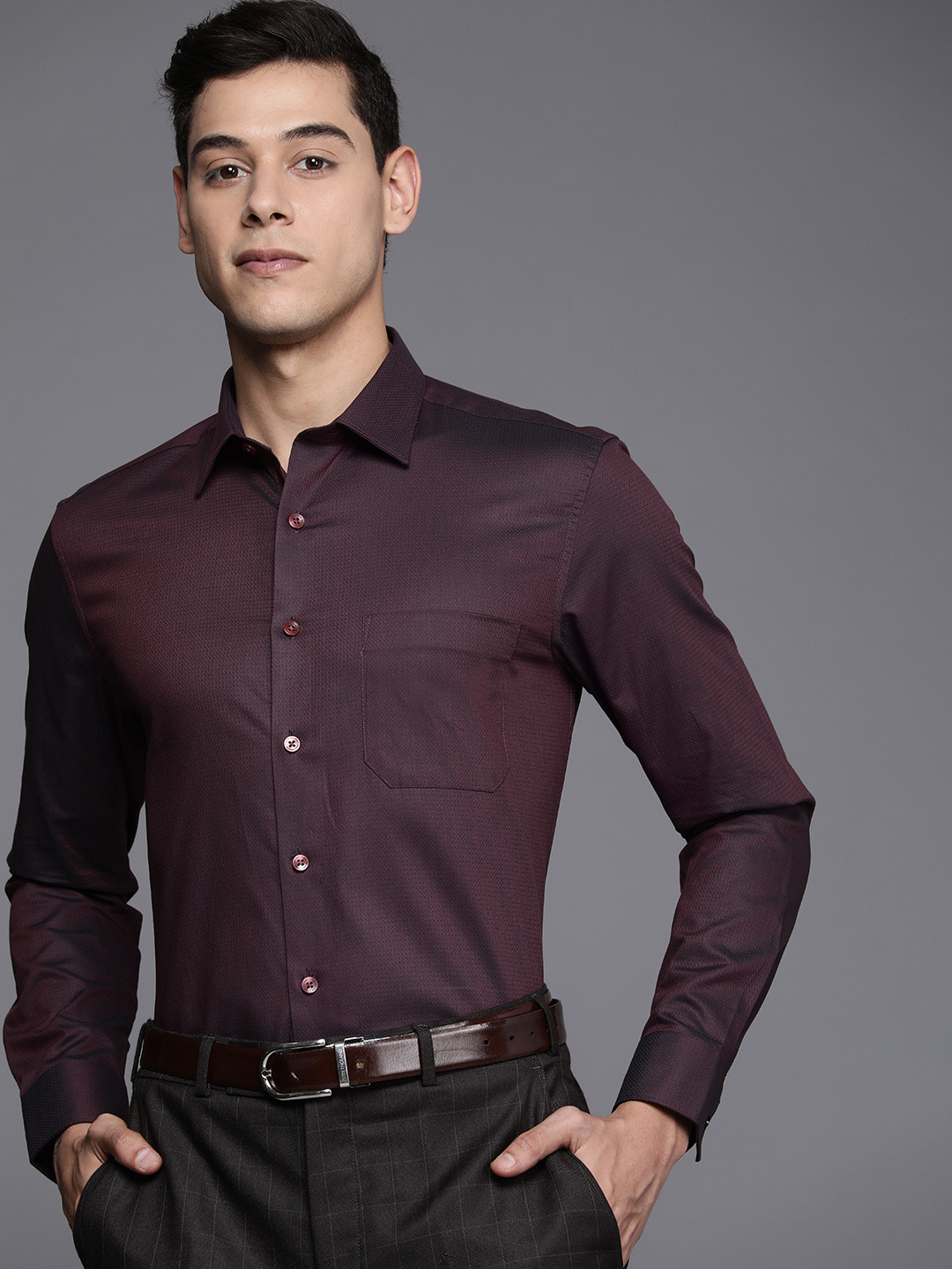 

Louis Philippe Men Self Design Geometric Slim Fit Pure Cotton Formal Shirt, Maroon