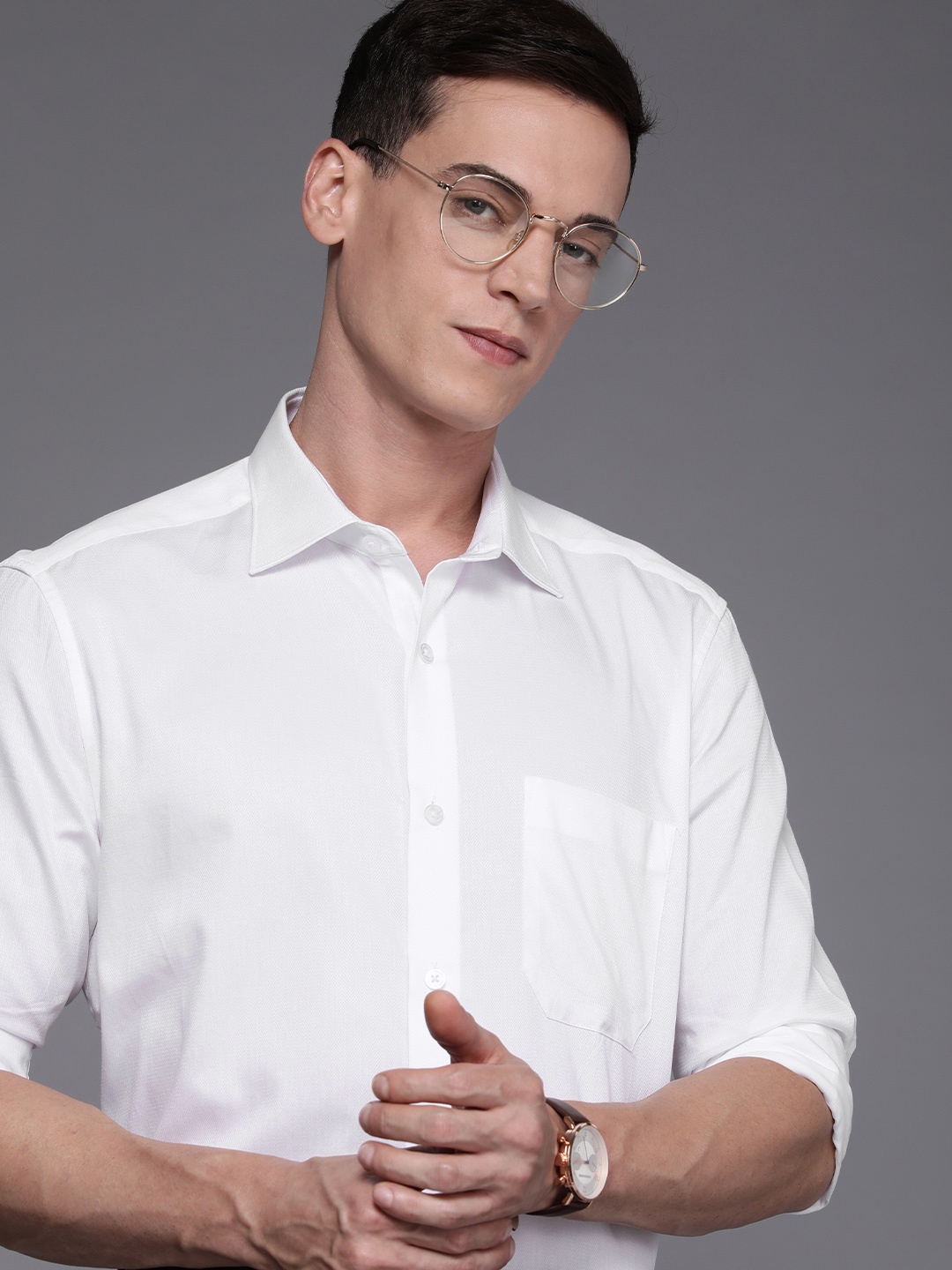 

Louis Philippe Men White Solid Classic Fit Pure Cotton Formal Shirt