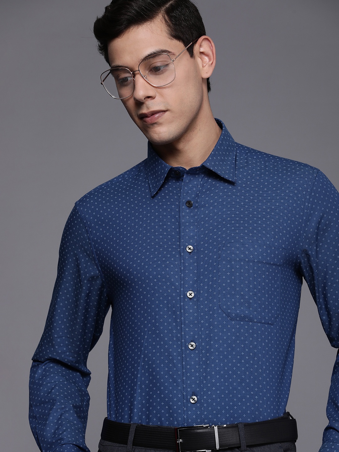 

Louis Philippe Men Blue & White Slim Fit Printed Pure Cotton Formal Shirt