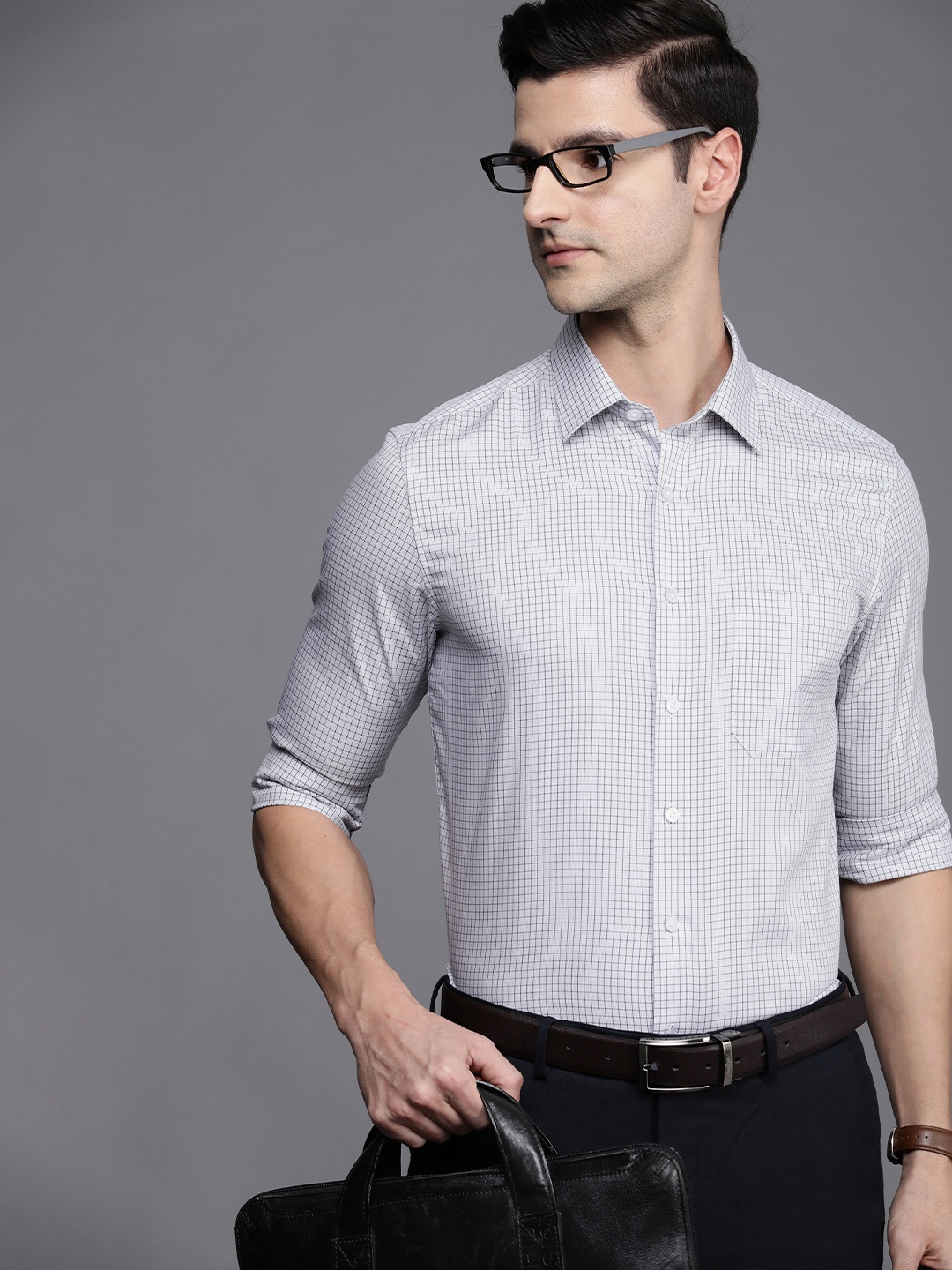 

Louis Philippe Men Grey & Black Slim Fit Grid Tattersall Checked Pure Cotton Formal Shirt