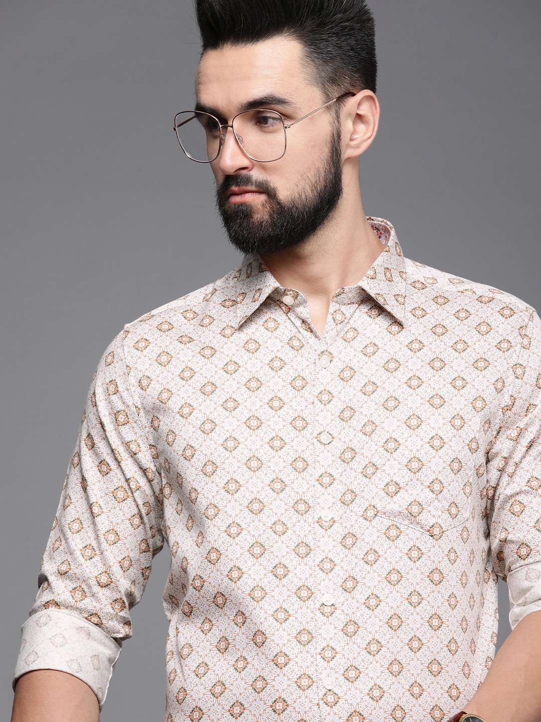 

Louis Philippe Men Beige Slim Fit Geometric Printed Pure Cotton Formal Shirt