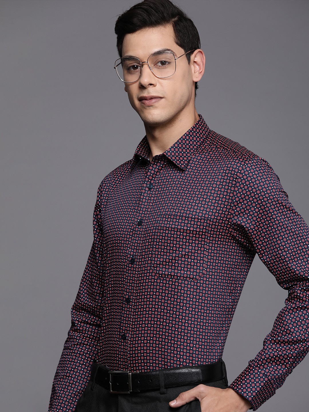 

Louis Philippe Navy Blue & Maroon Printed Pure Cotton Slim Fit Formal Shirt