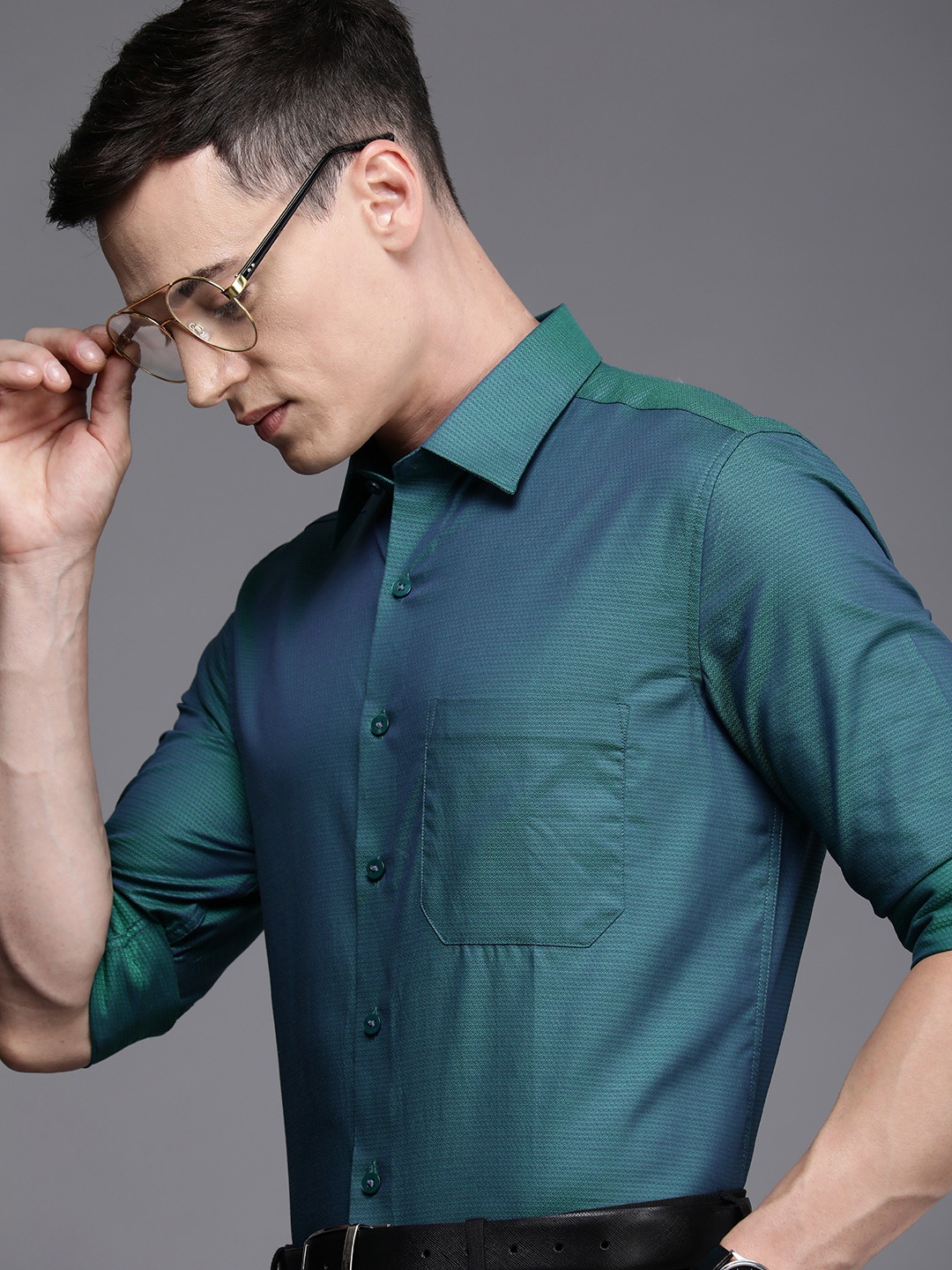 

Louis Philippe Men Textured Pure Cotton Slim Fit Formal Shirt, Green