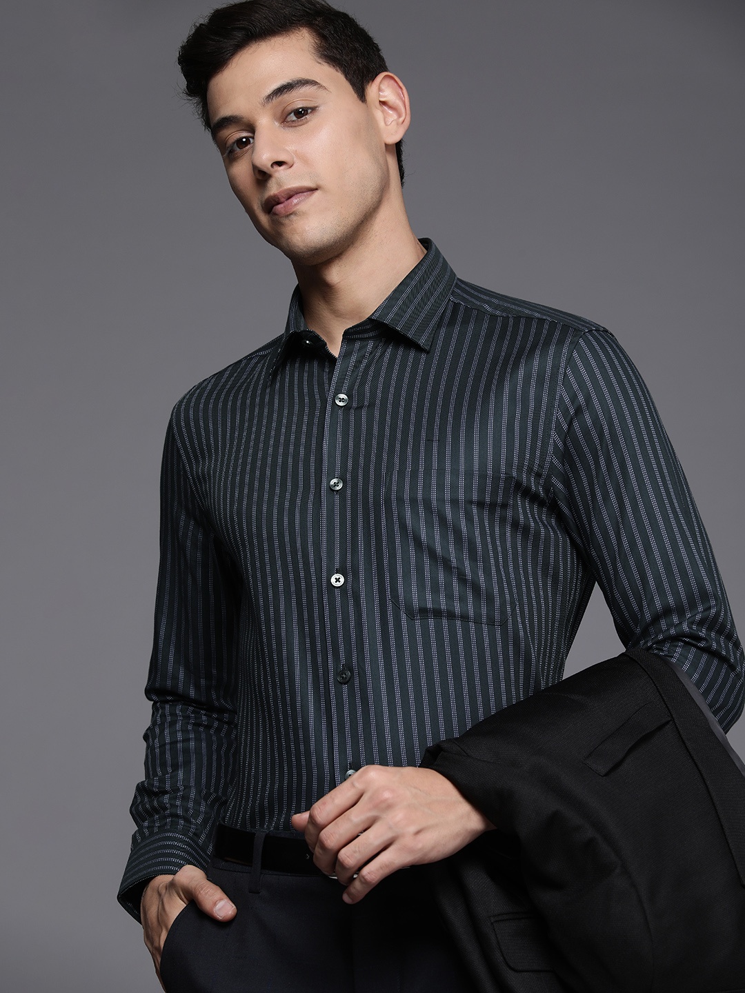 

Louis Philippe Men Black & Blue Slim Fit Striped Pure Cotton Formal Shirt