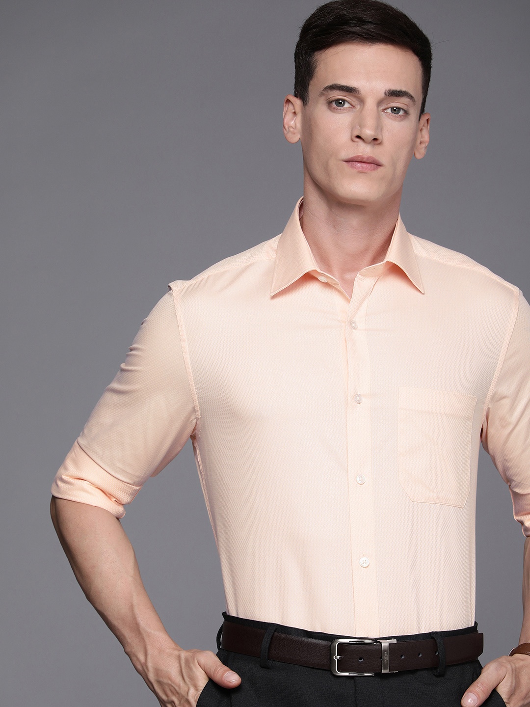 

Louis Philippe Men Peach-Coloured Self Design Classic Fit Pure Cotton Formal Shirt