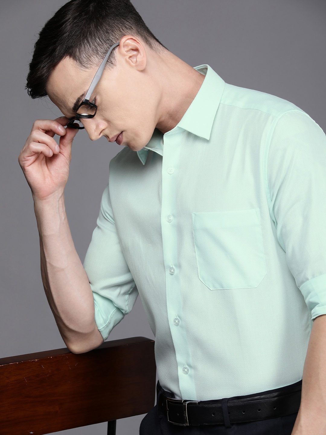 

Louis Philippe Men Green Textured Slim Fit Pure Cotton Formal Shirt