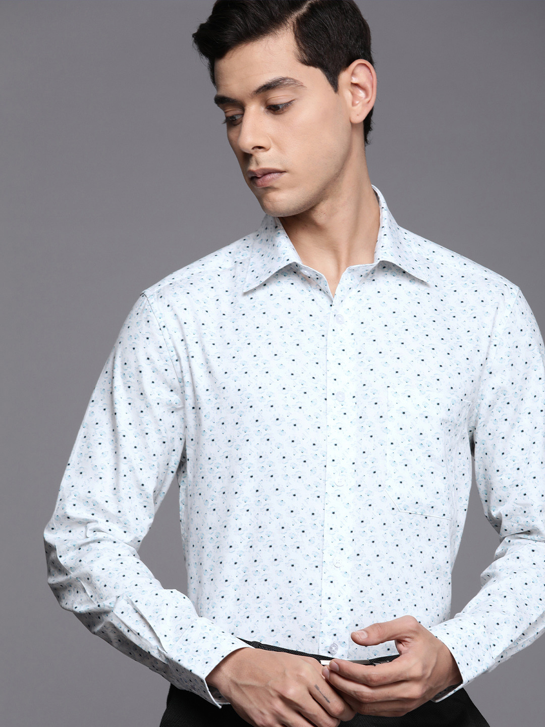 

Louis Philippe Men Blue Classic Fit Floral Printed Pure Cotton Shirt
