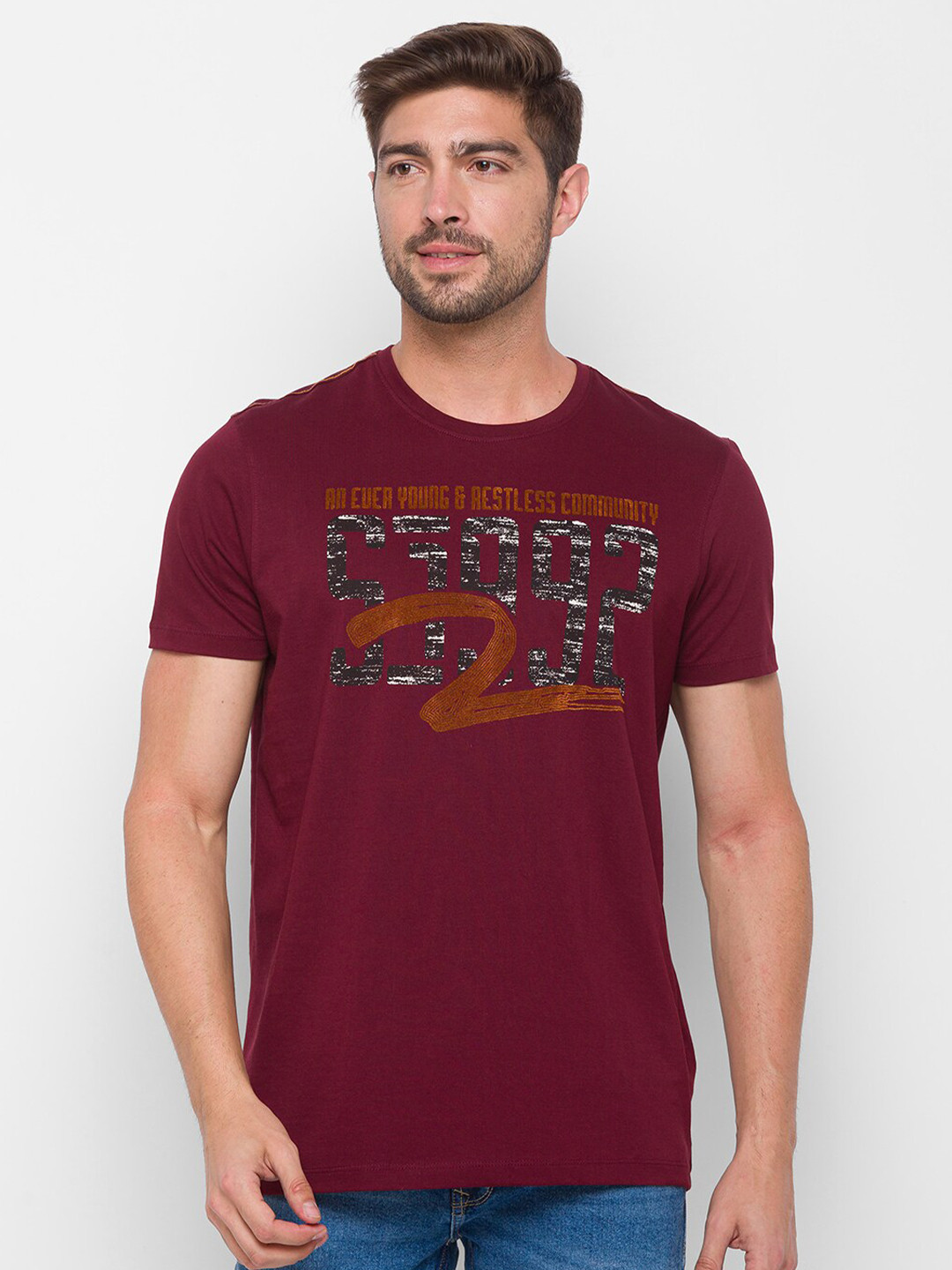 

SPYKAR Men Burgundy Typography Printed Cotton Slim Fit T-shirt
